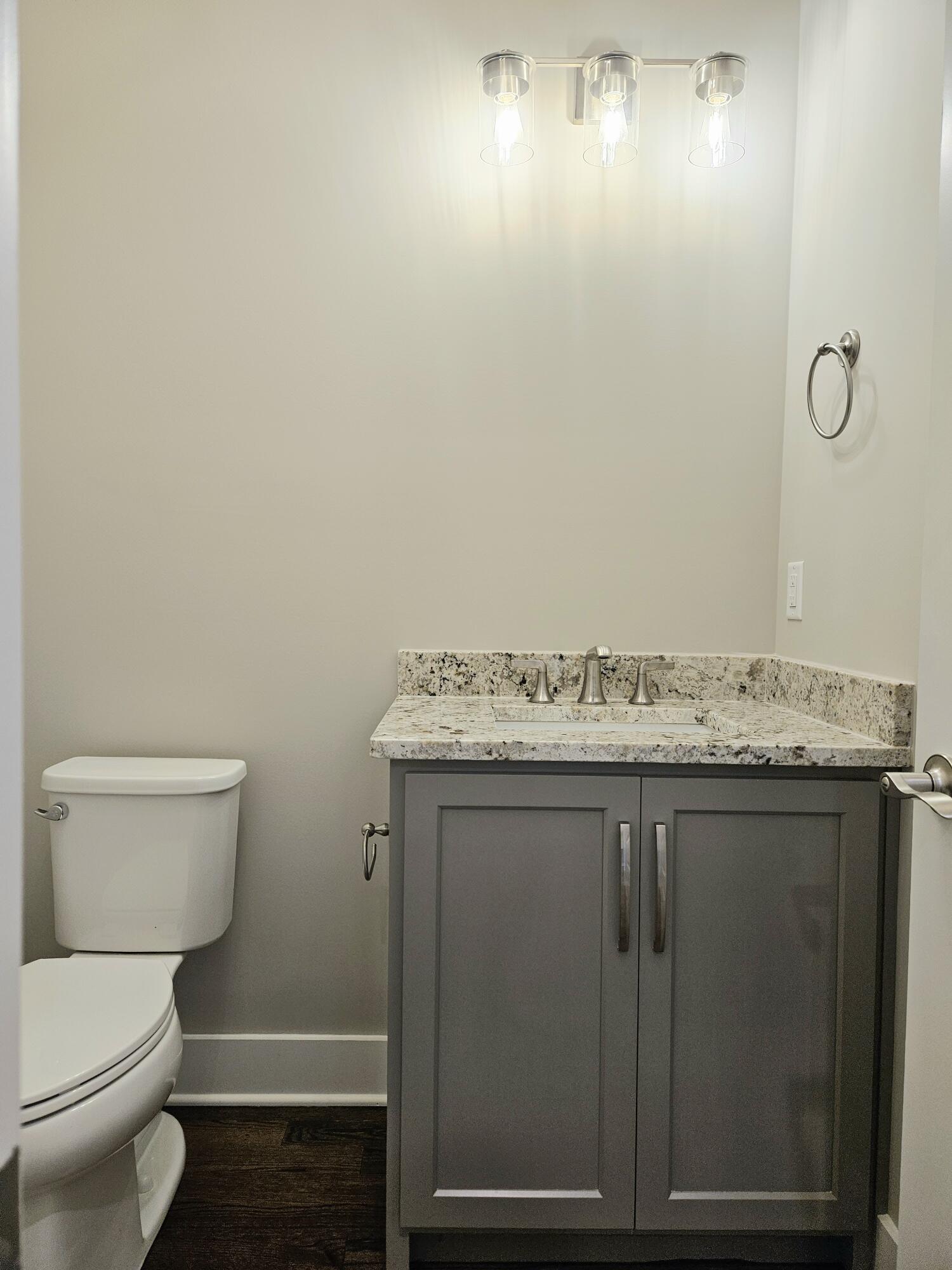 4077 Barnsley Loop, 71