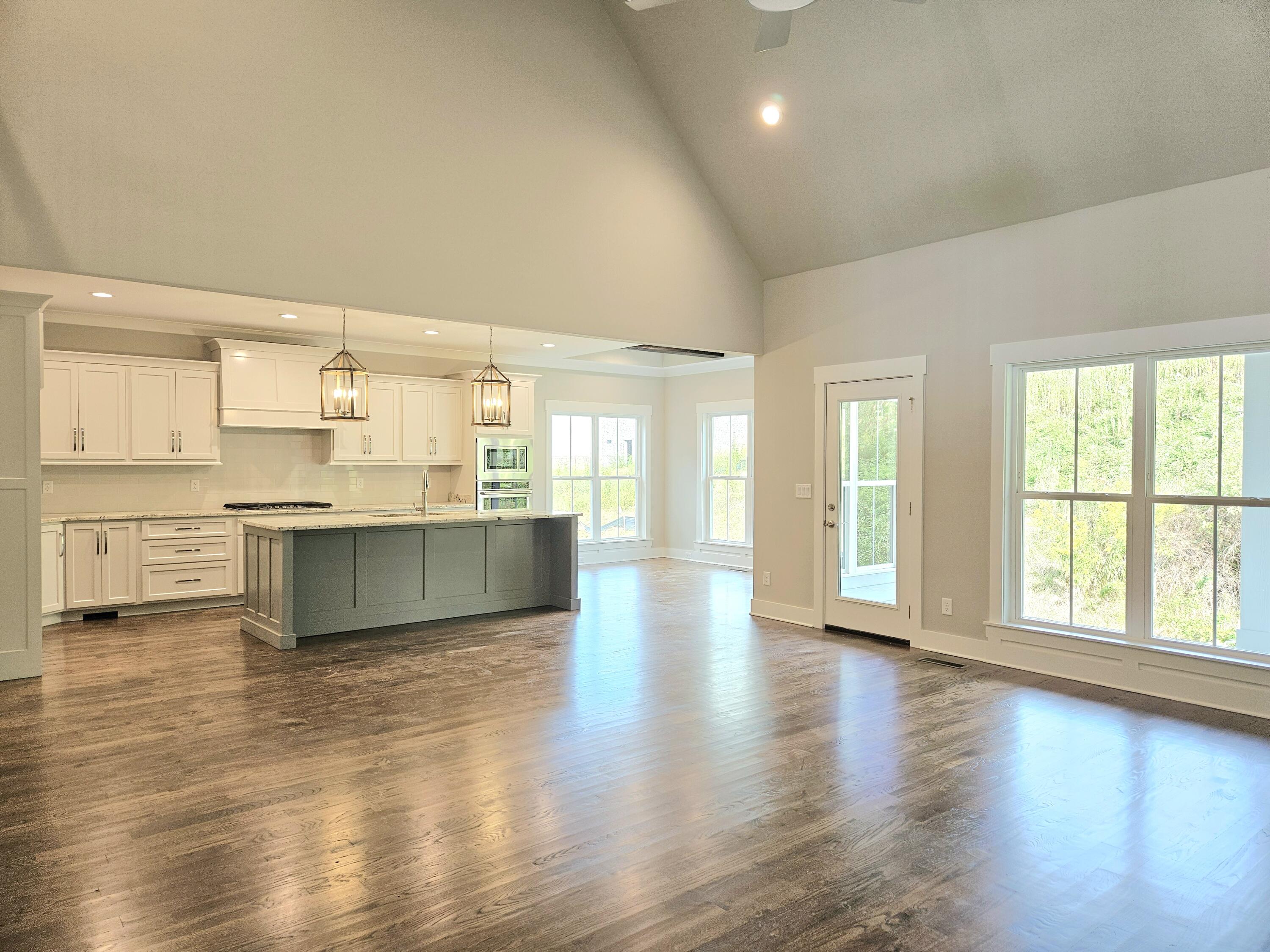 4077 Barnsley Loop, 71