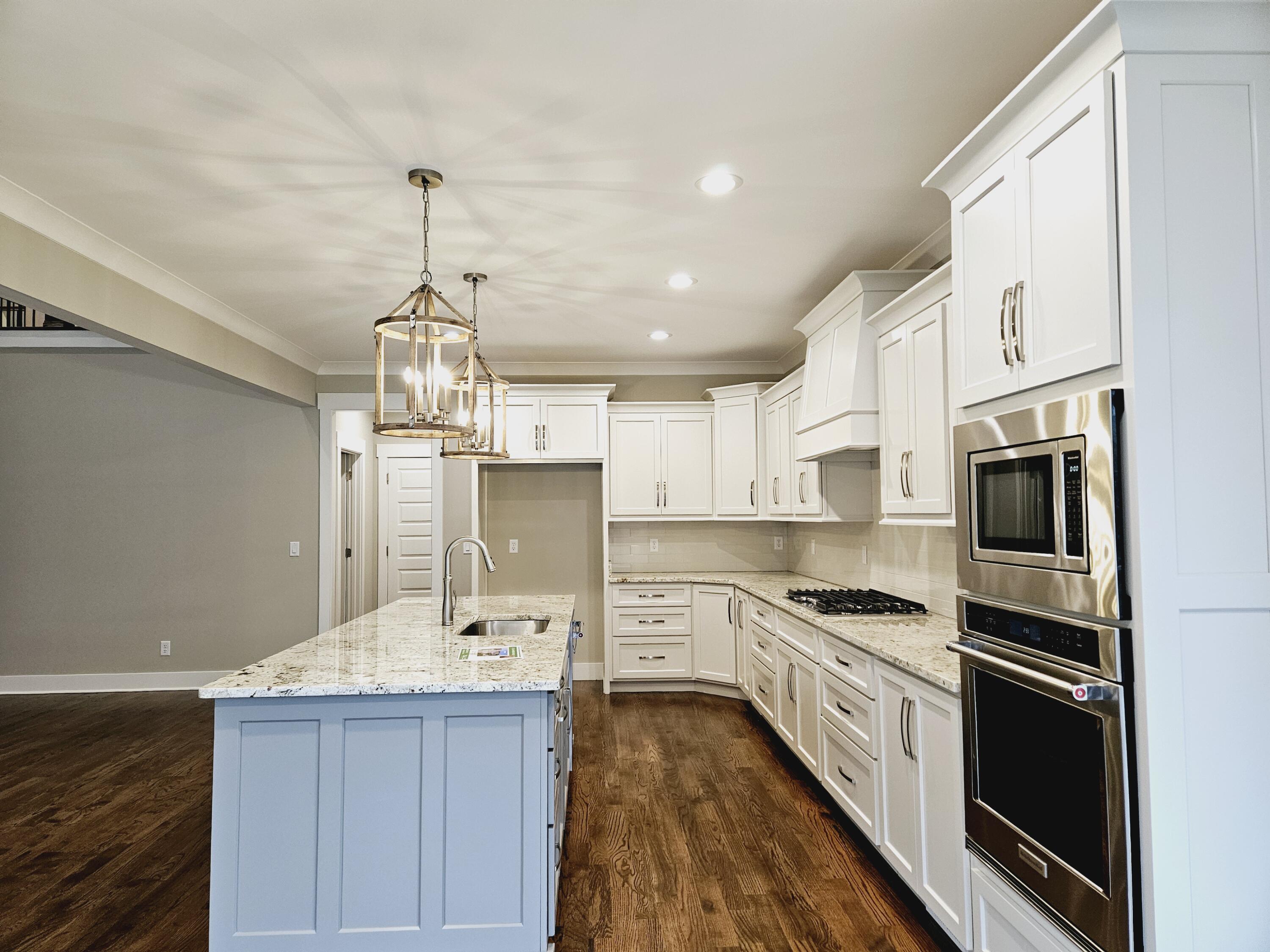 4077 Barnsley Loop, 71