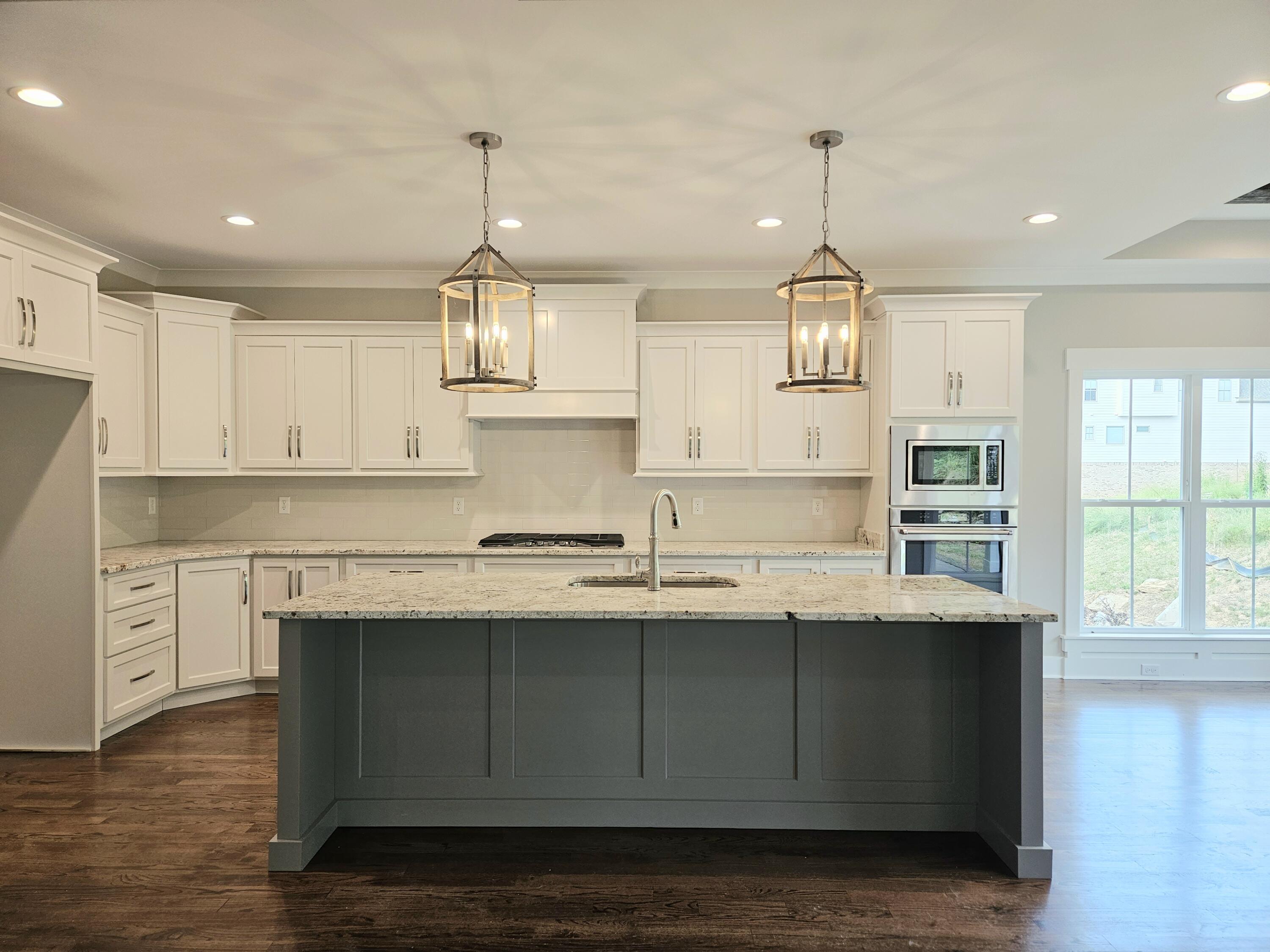 4077 Barnsley Loop, 71