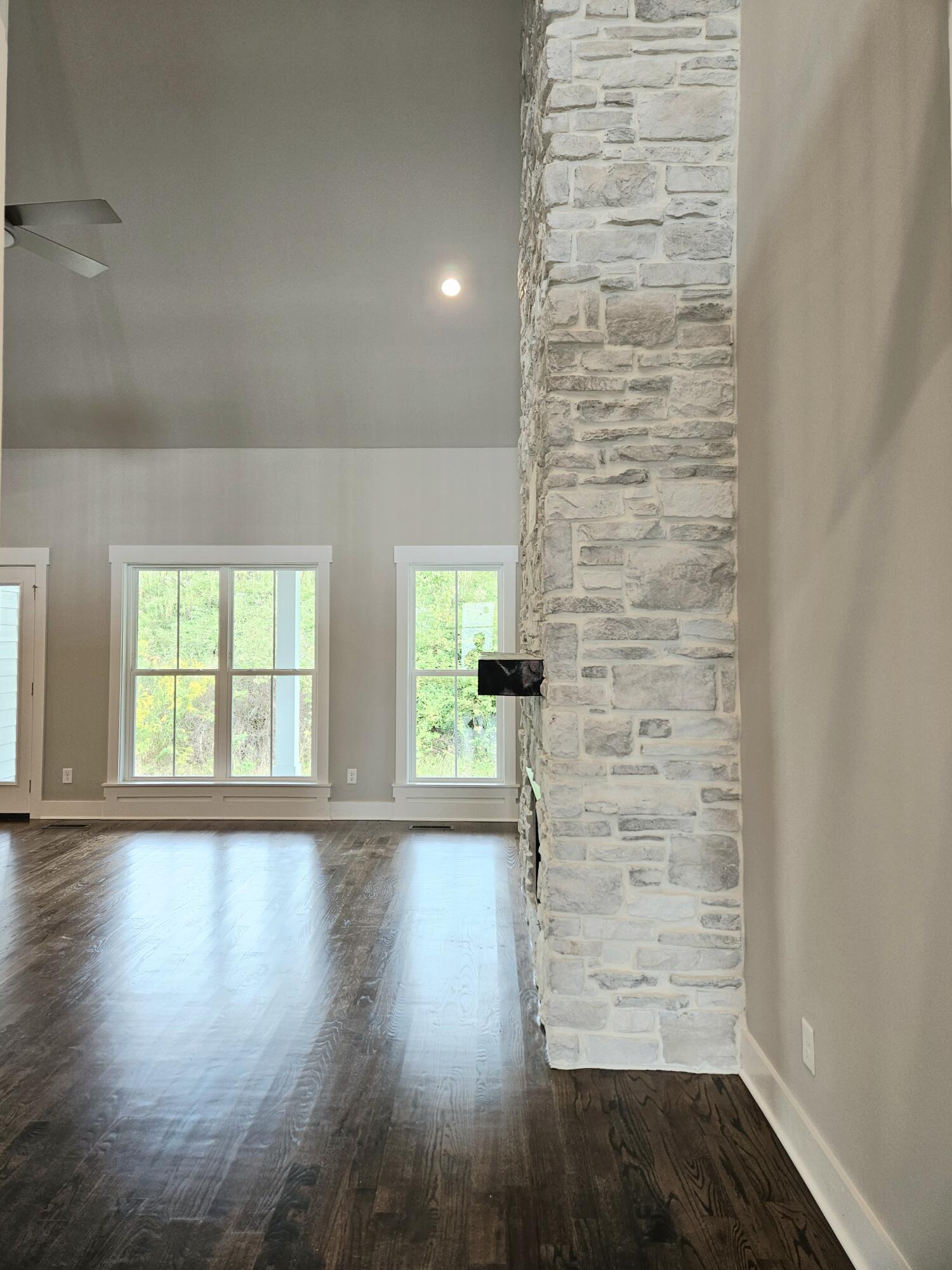 4077 Barnsley Loop, 71