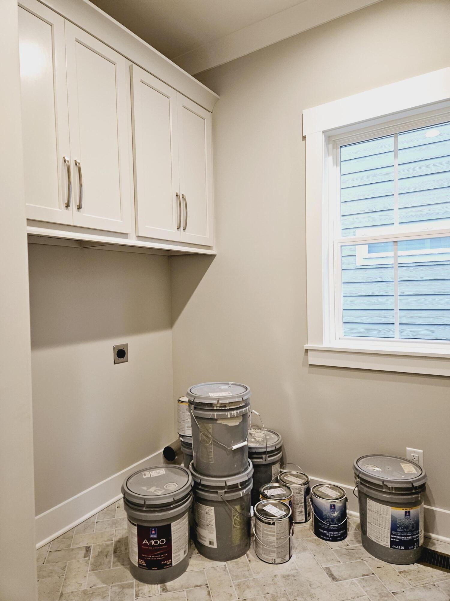 4077 Barnsley Loop, 71