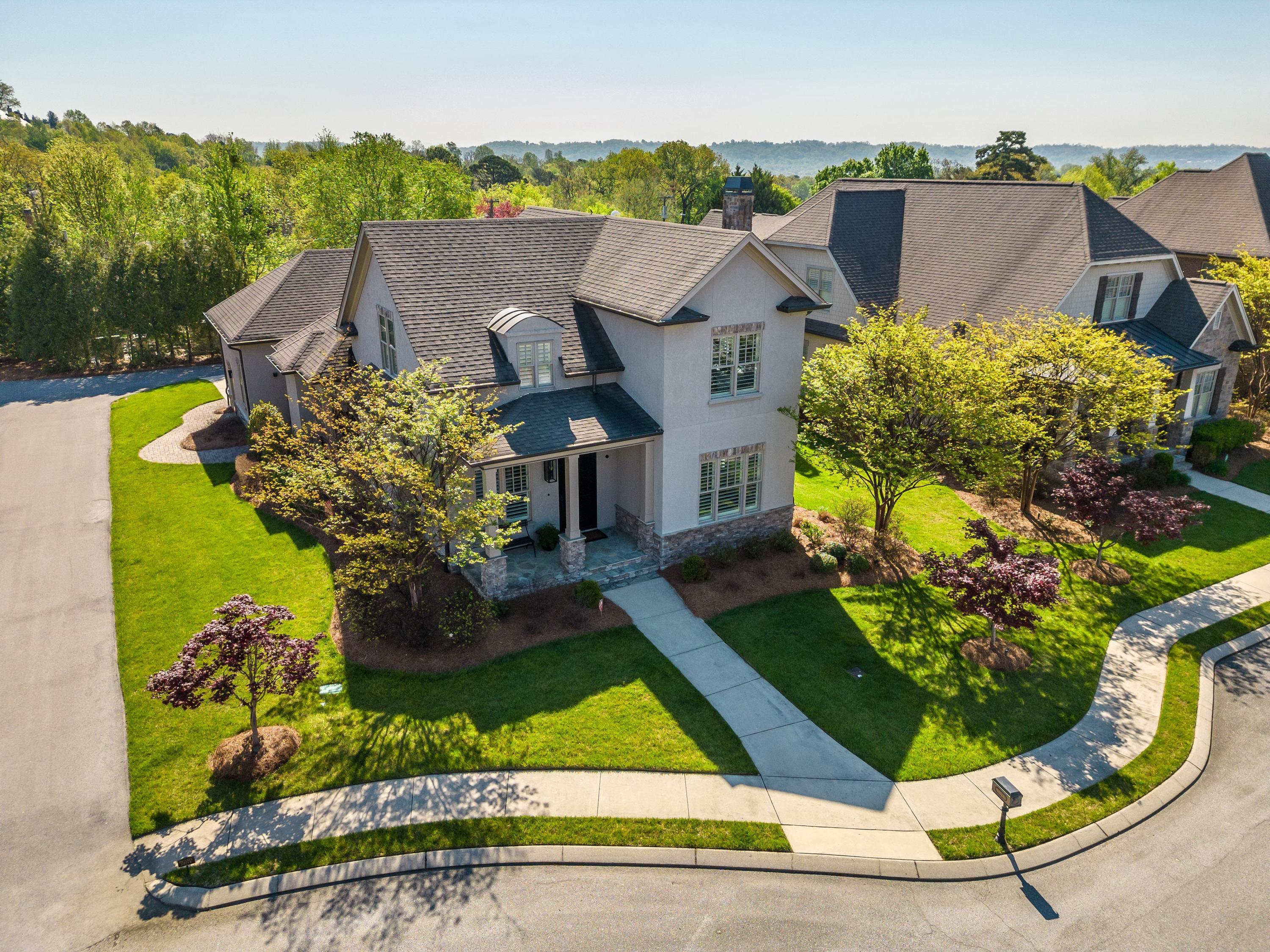 1198 Longholm Court