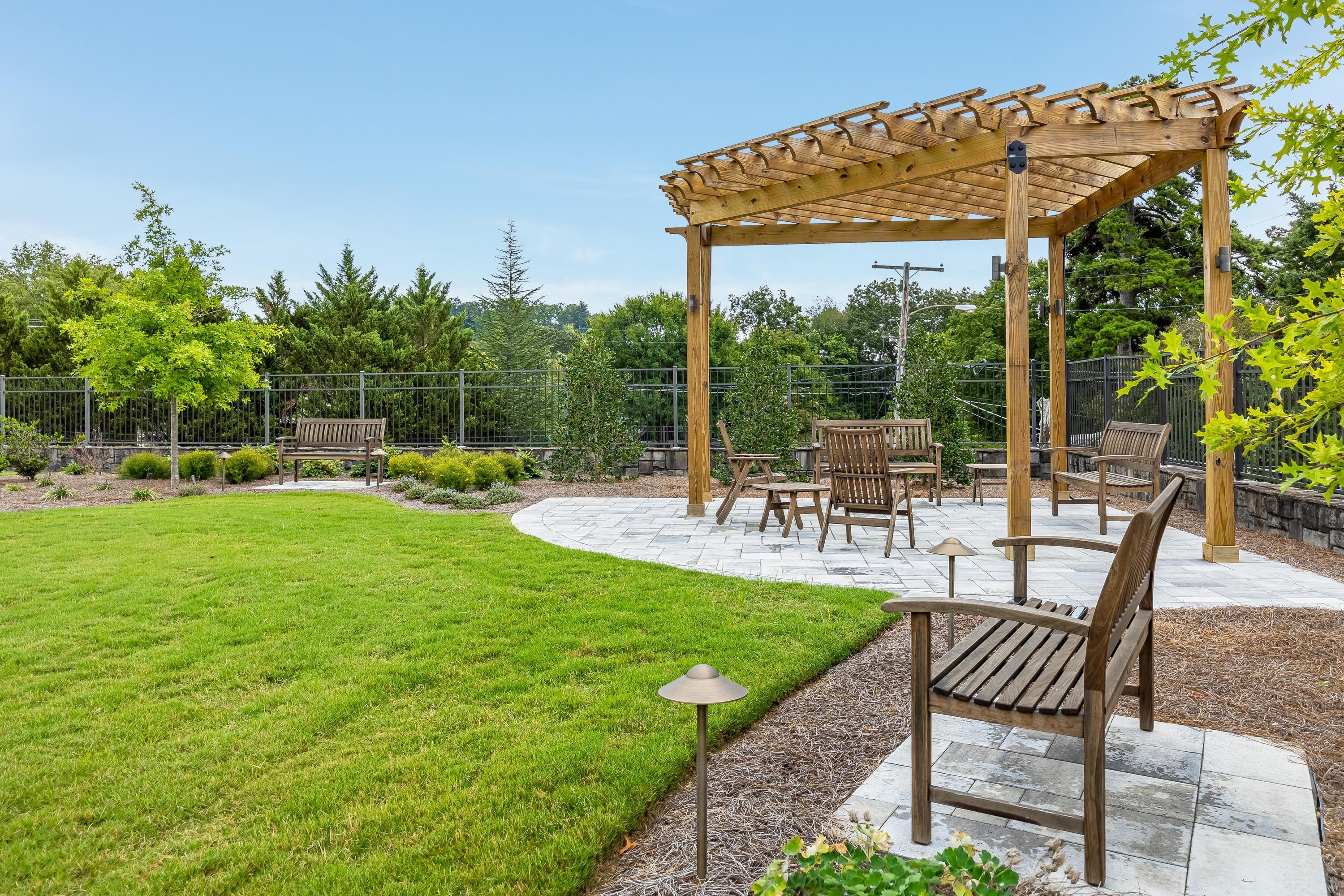 1198 Longholm Court