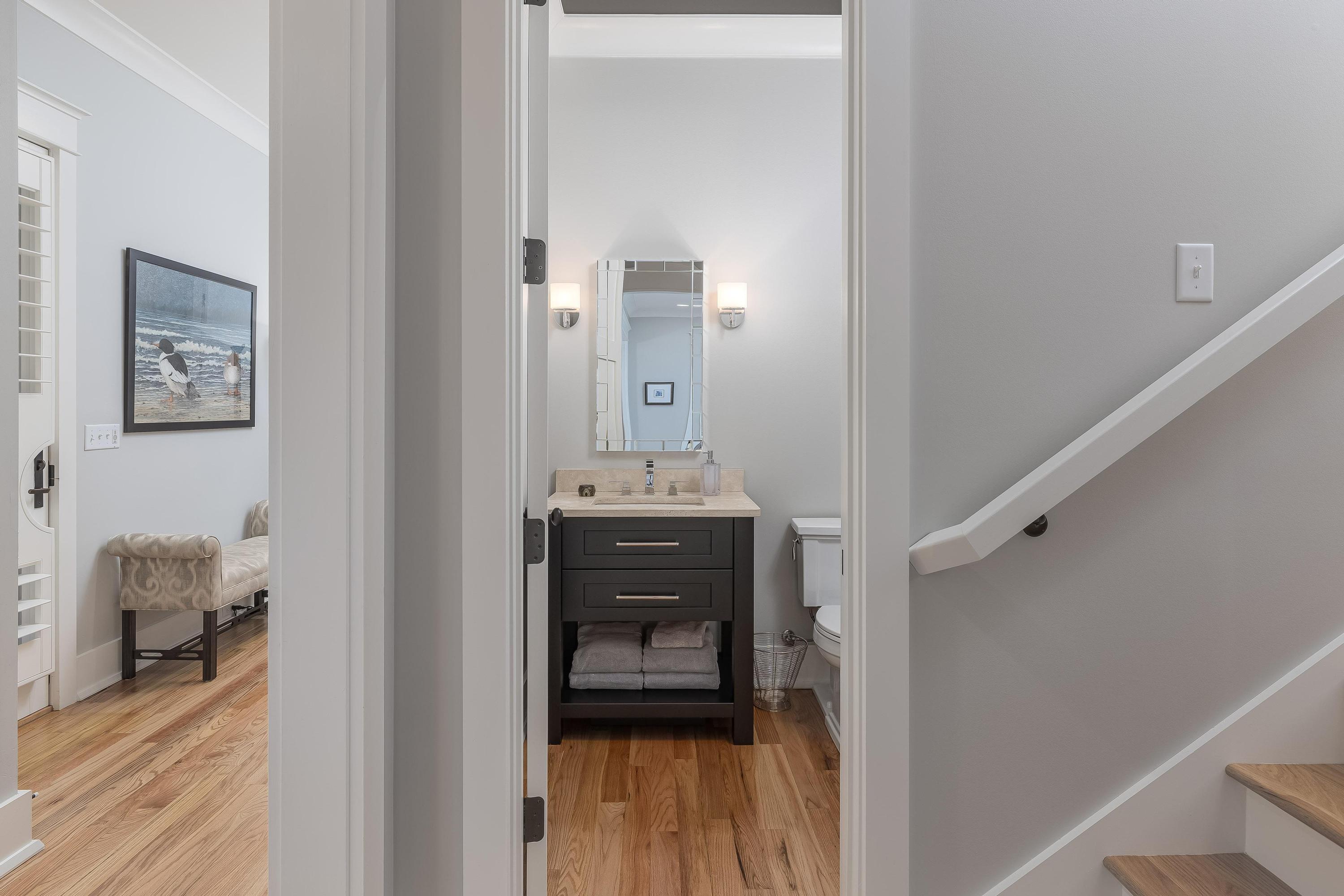 1198 Longholm Court