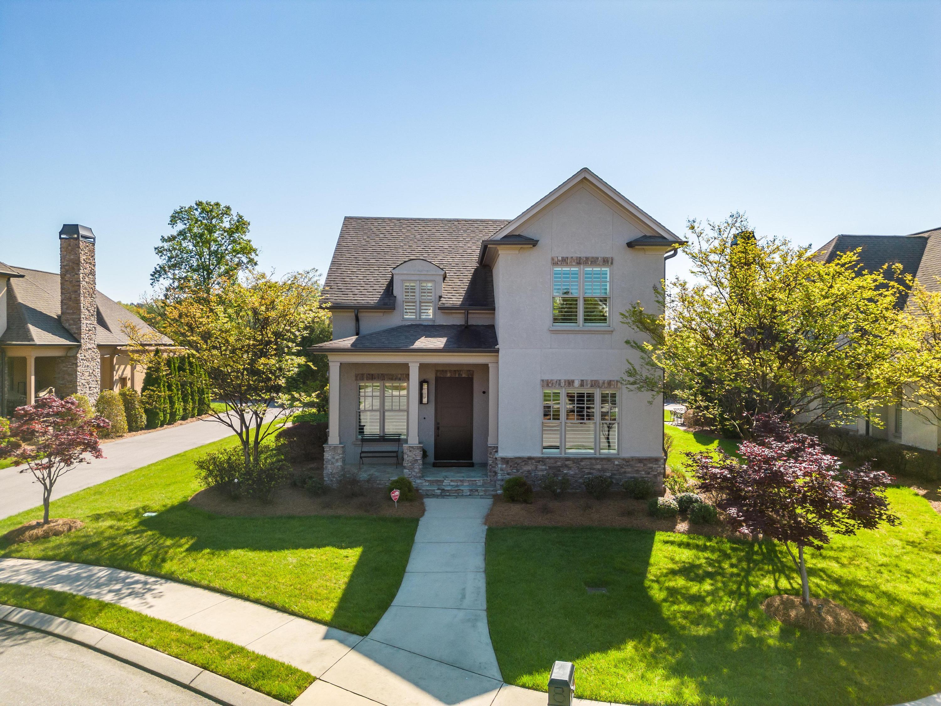 1198 Longholm Court