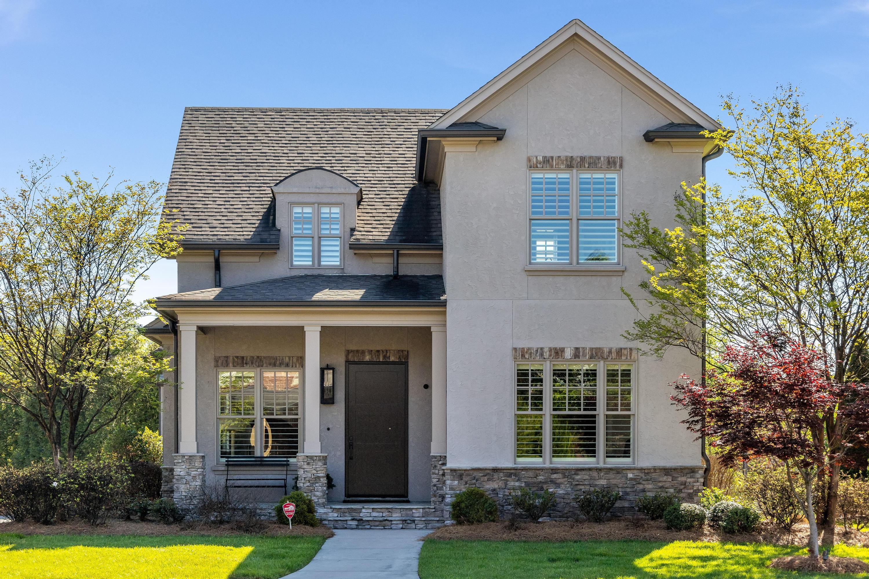 1198 Longholm Court