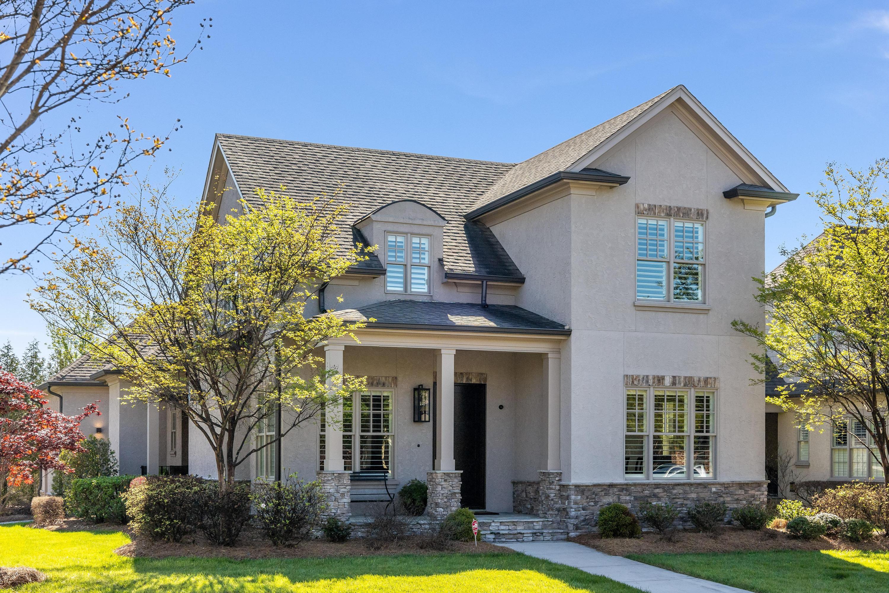 1198 Longholm Court