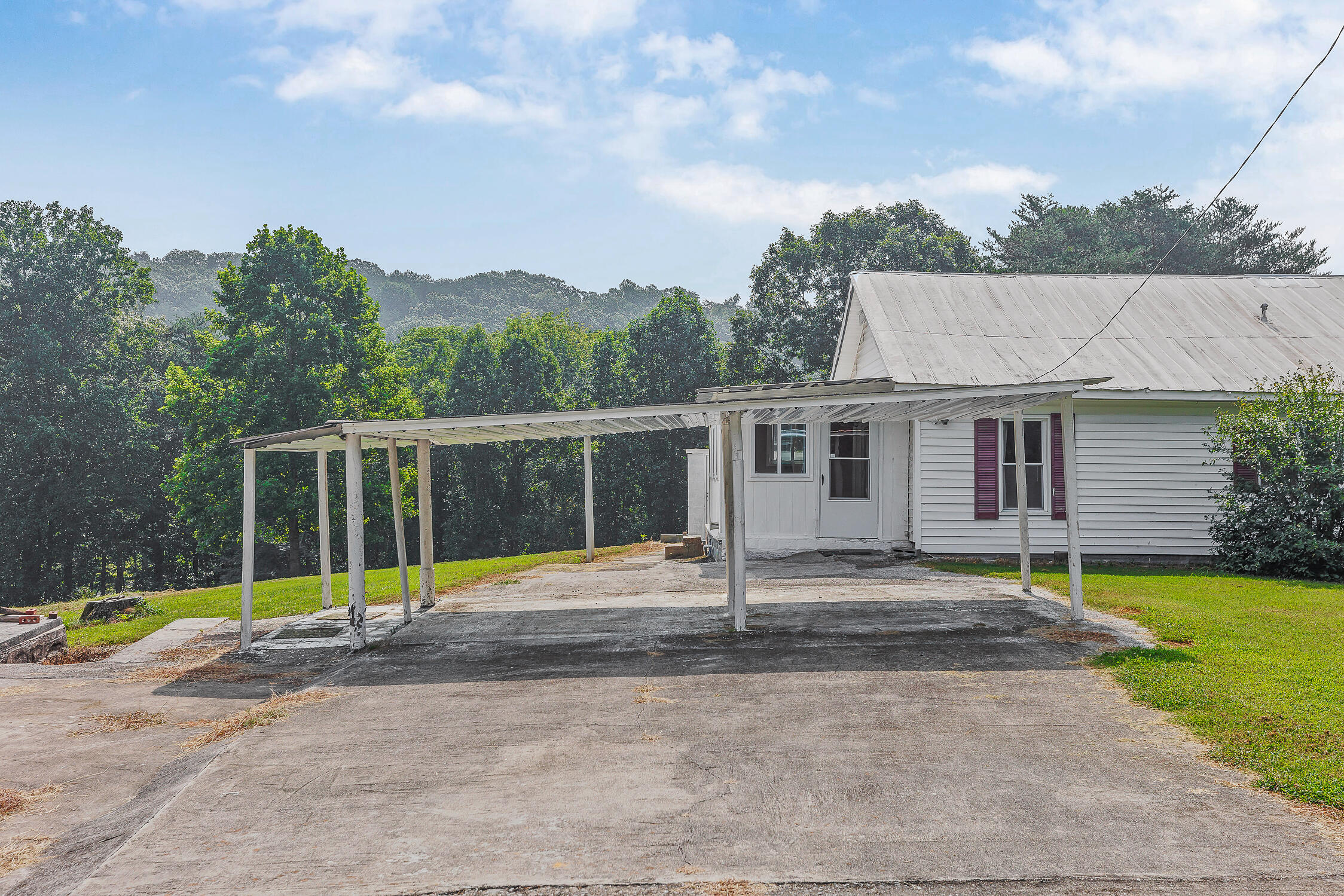 629 Courtney Lane