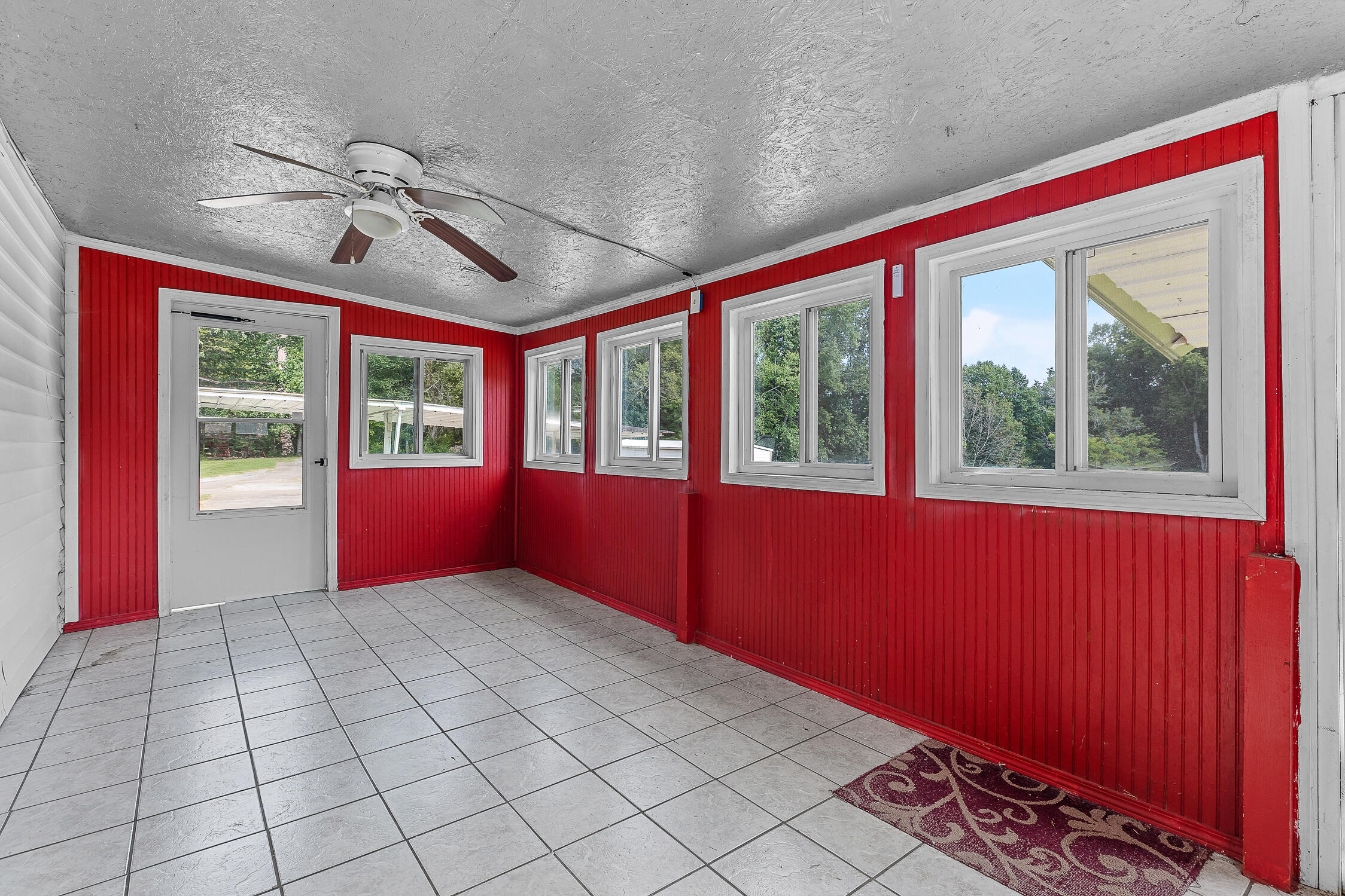 629 Courtney Lane