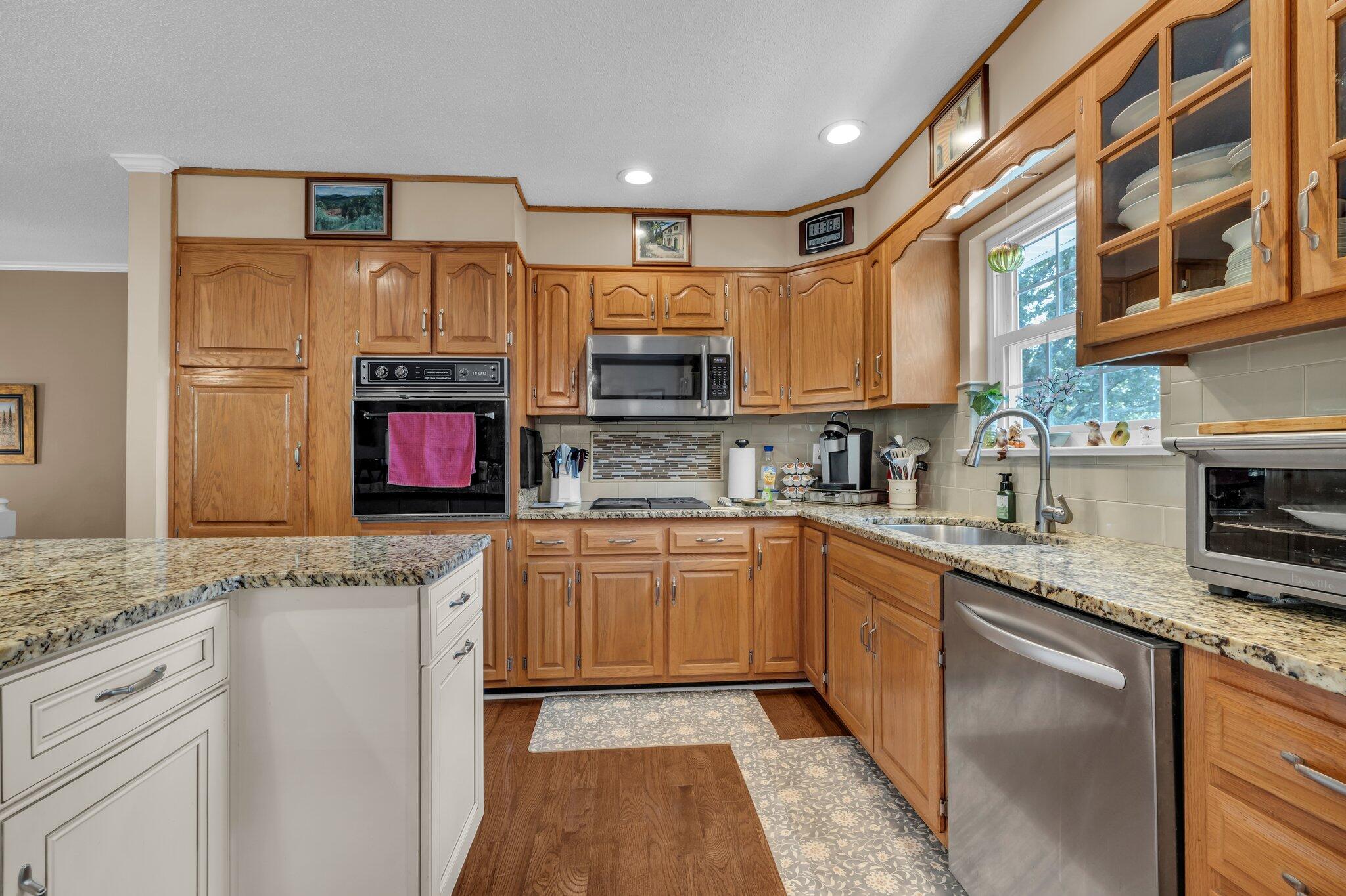6001 Stardust Trail
