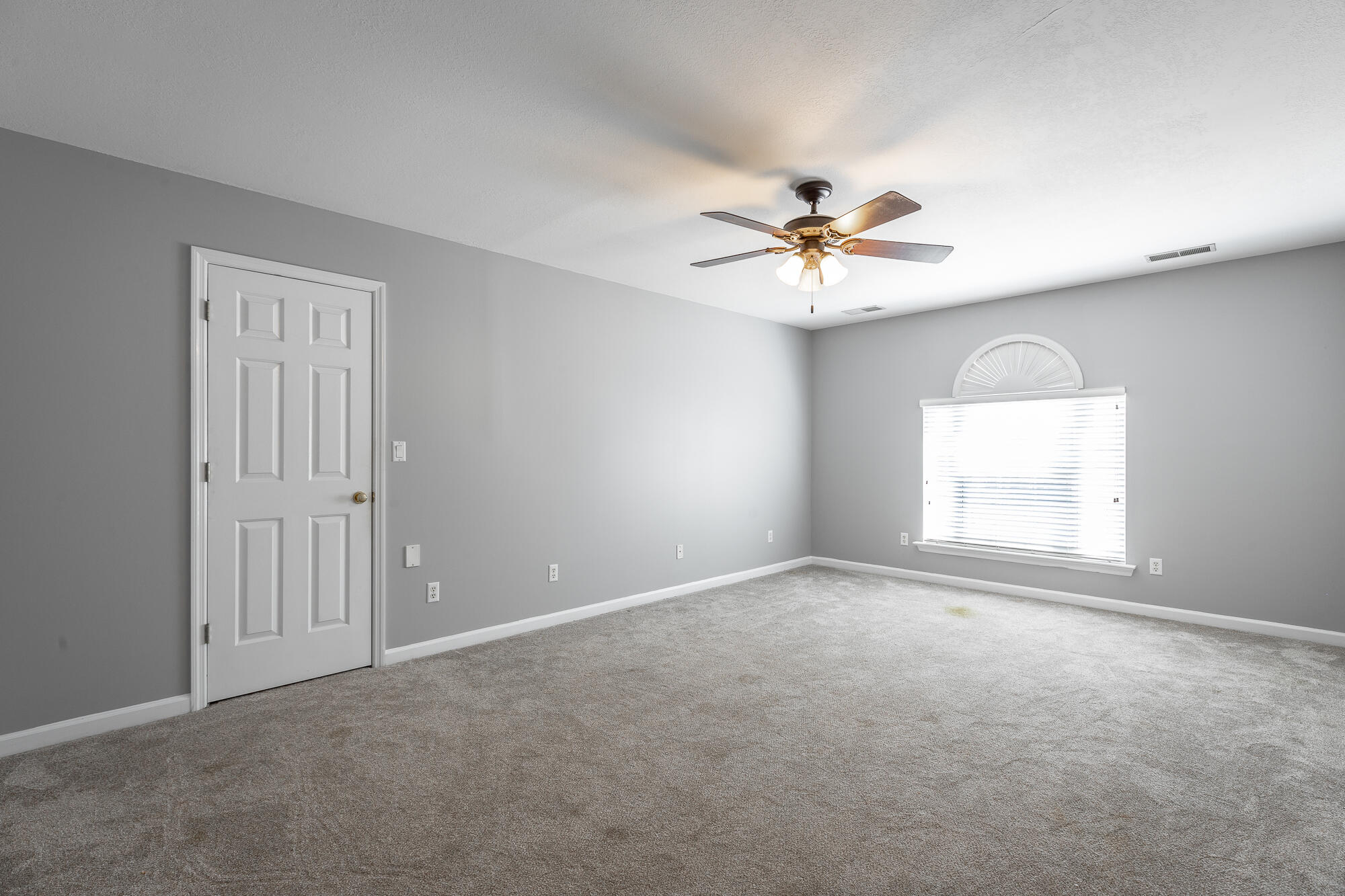2405 Queens Lace Trail