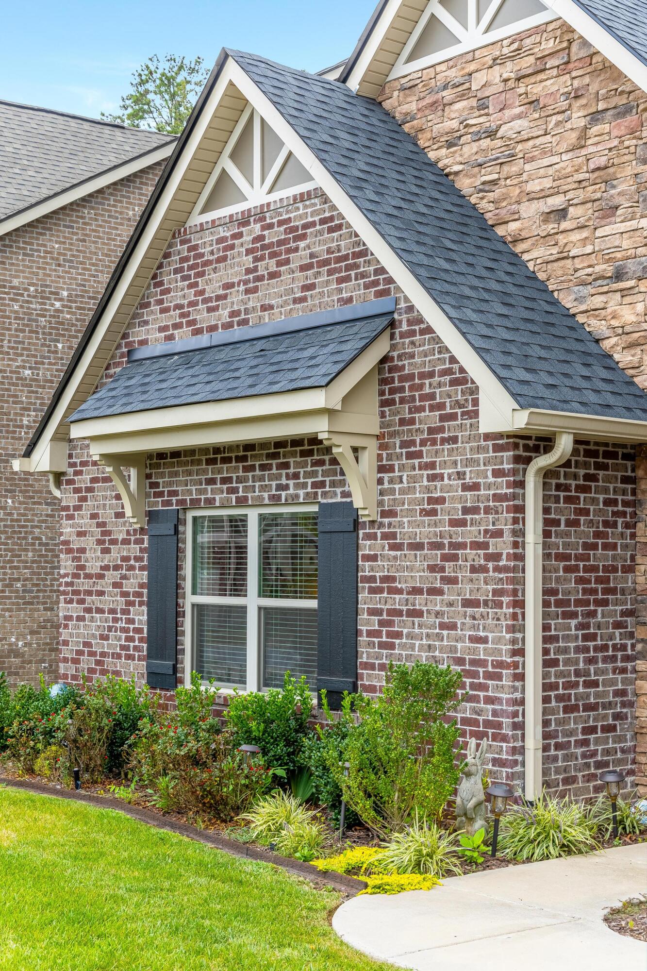 1524 Buttonwood Loop