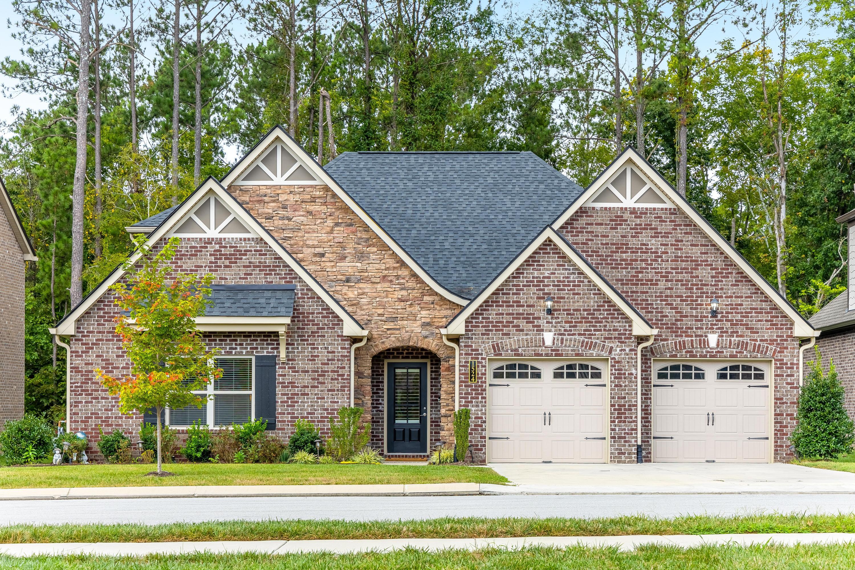 1524 Buttonwood Loop