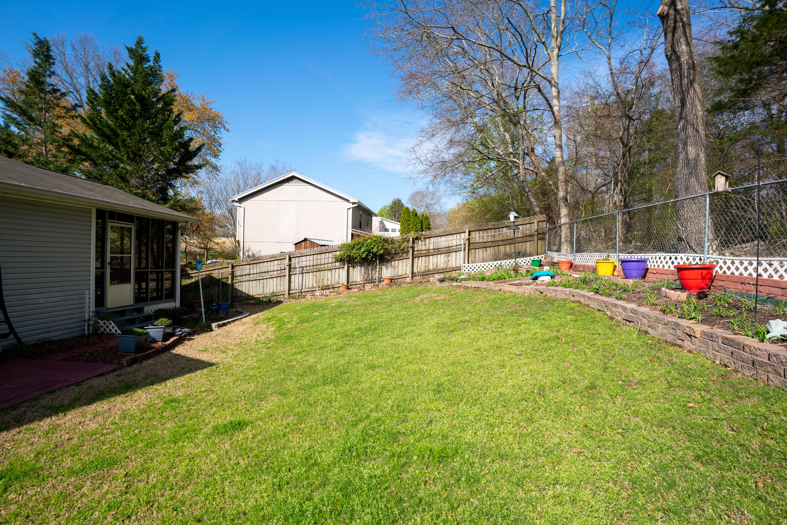 2125 Dallas Lake Road