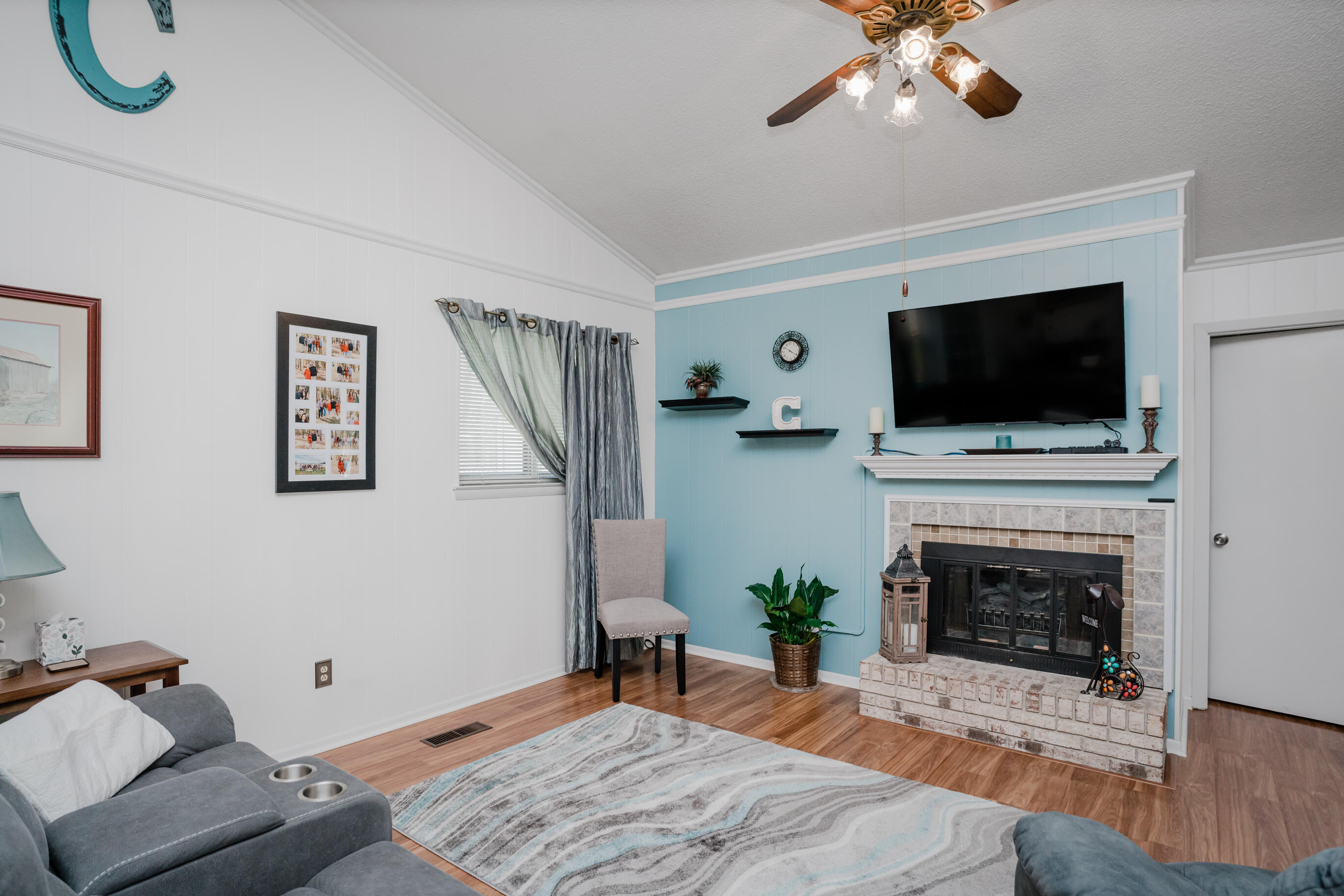 2125 Dallas Lake Road