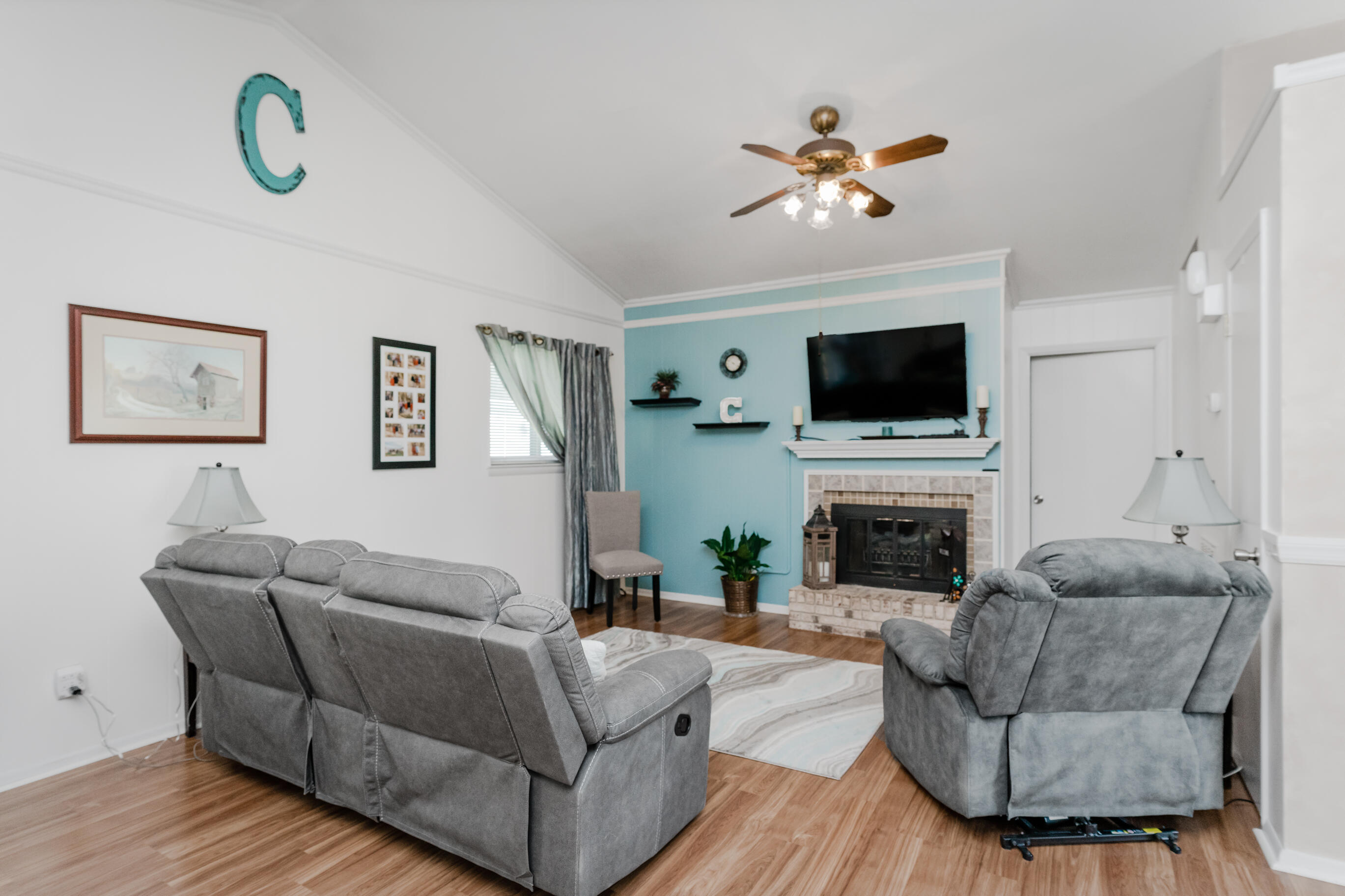2125 Dallas Lake Road