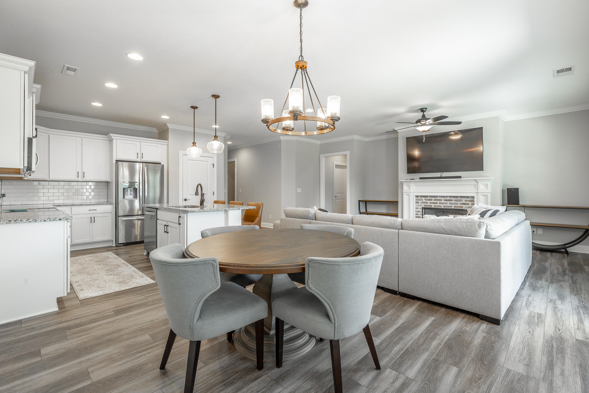 5911 Amber Valley Lane