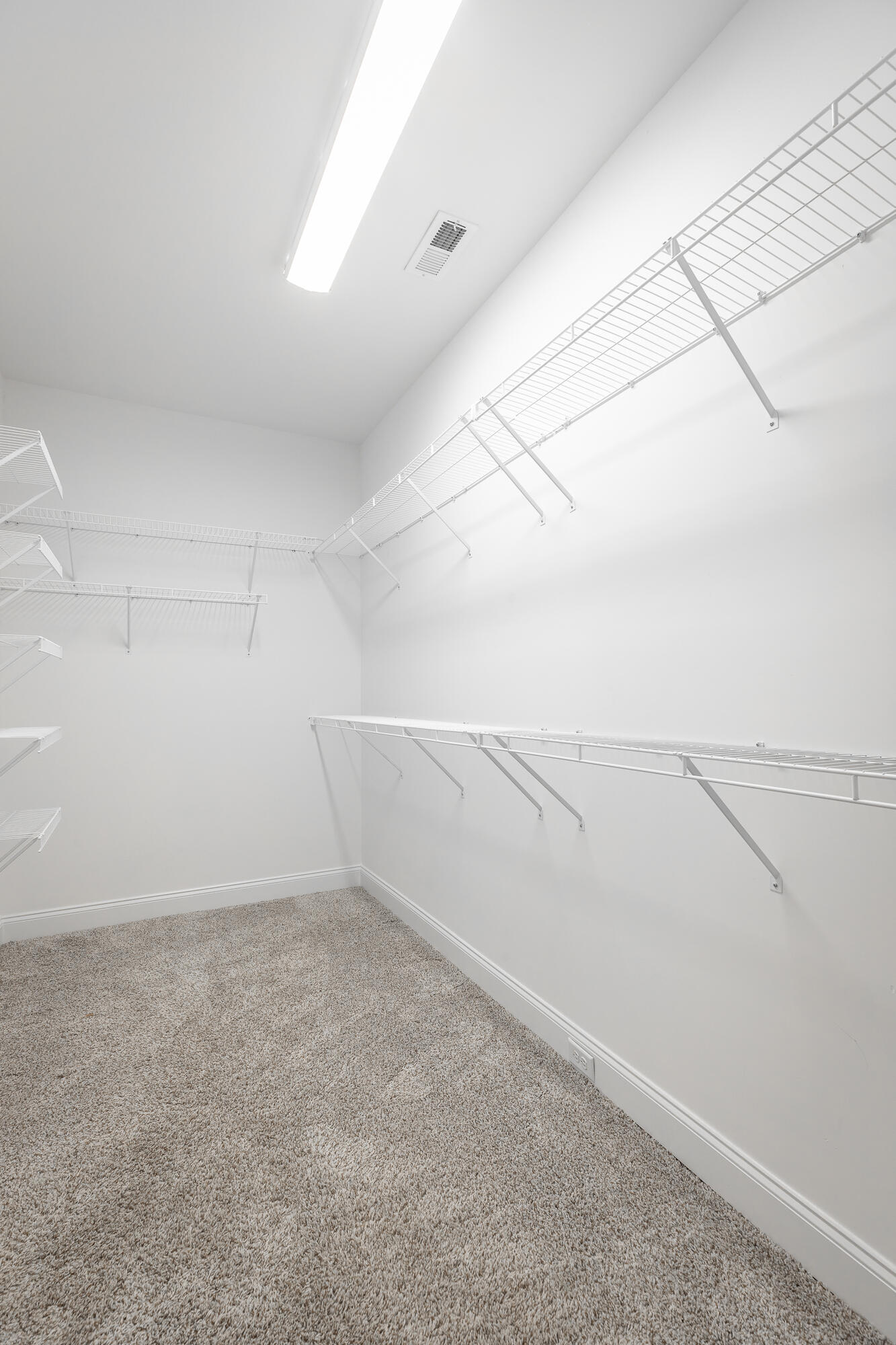 5911 Amber Valley Lane