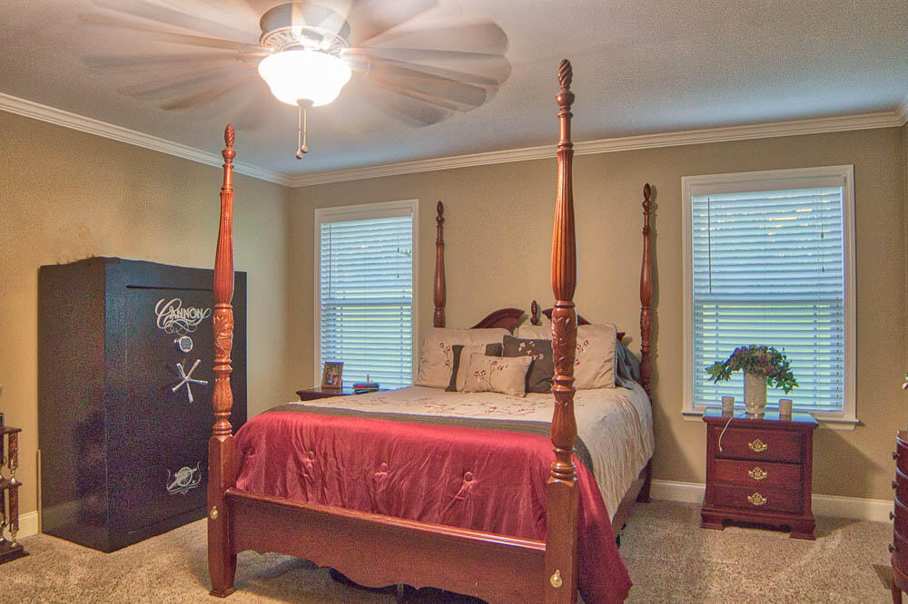 12558 Posey Hollow Road