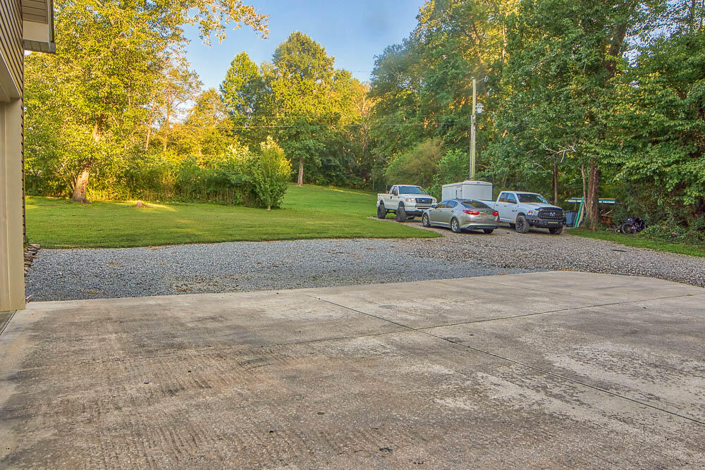 12558 Posey Hollow Road