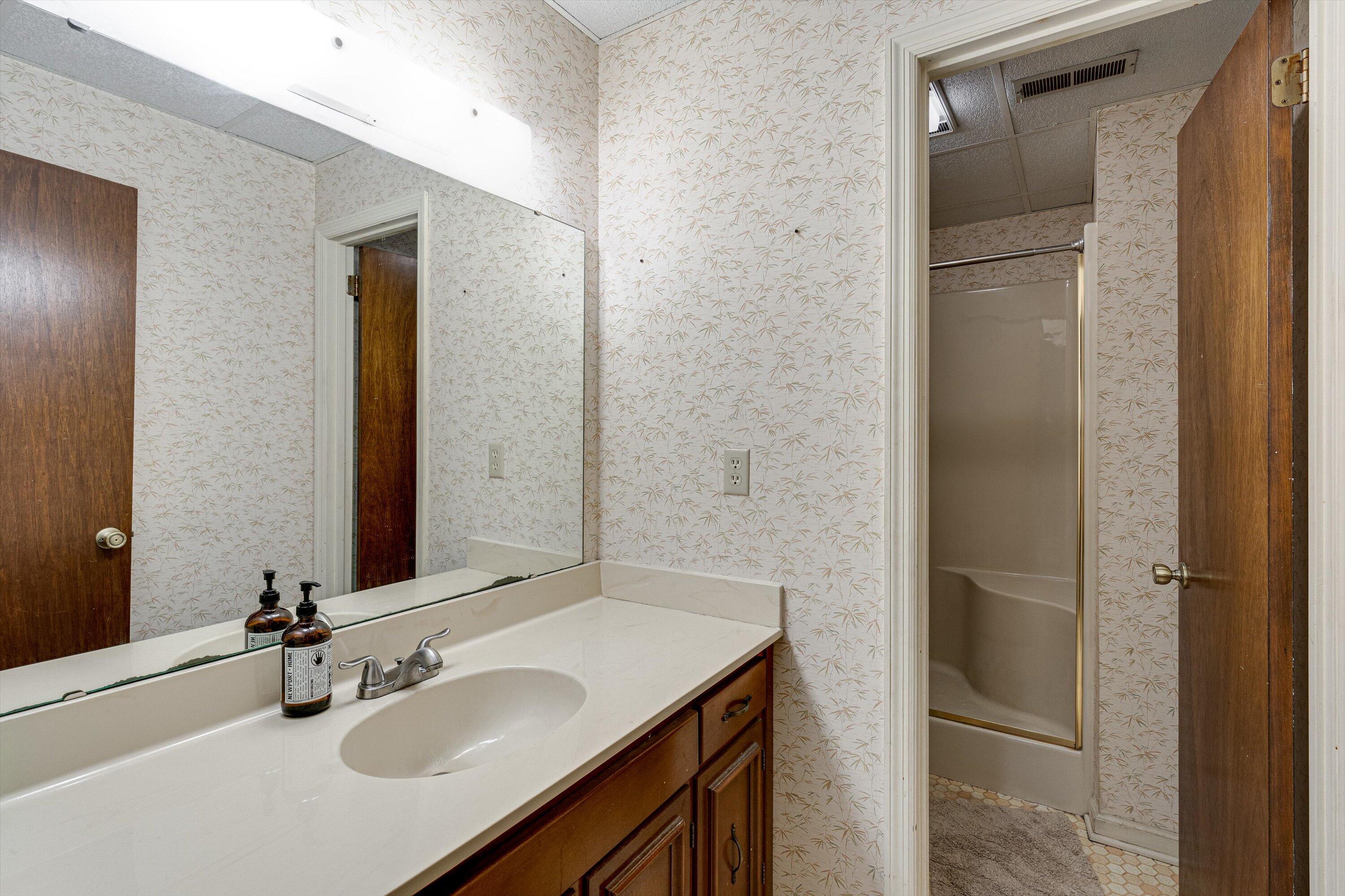 1012 Woodfern Trail