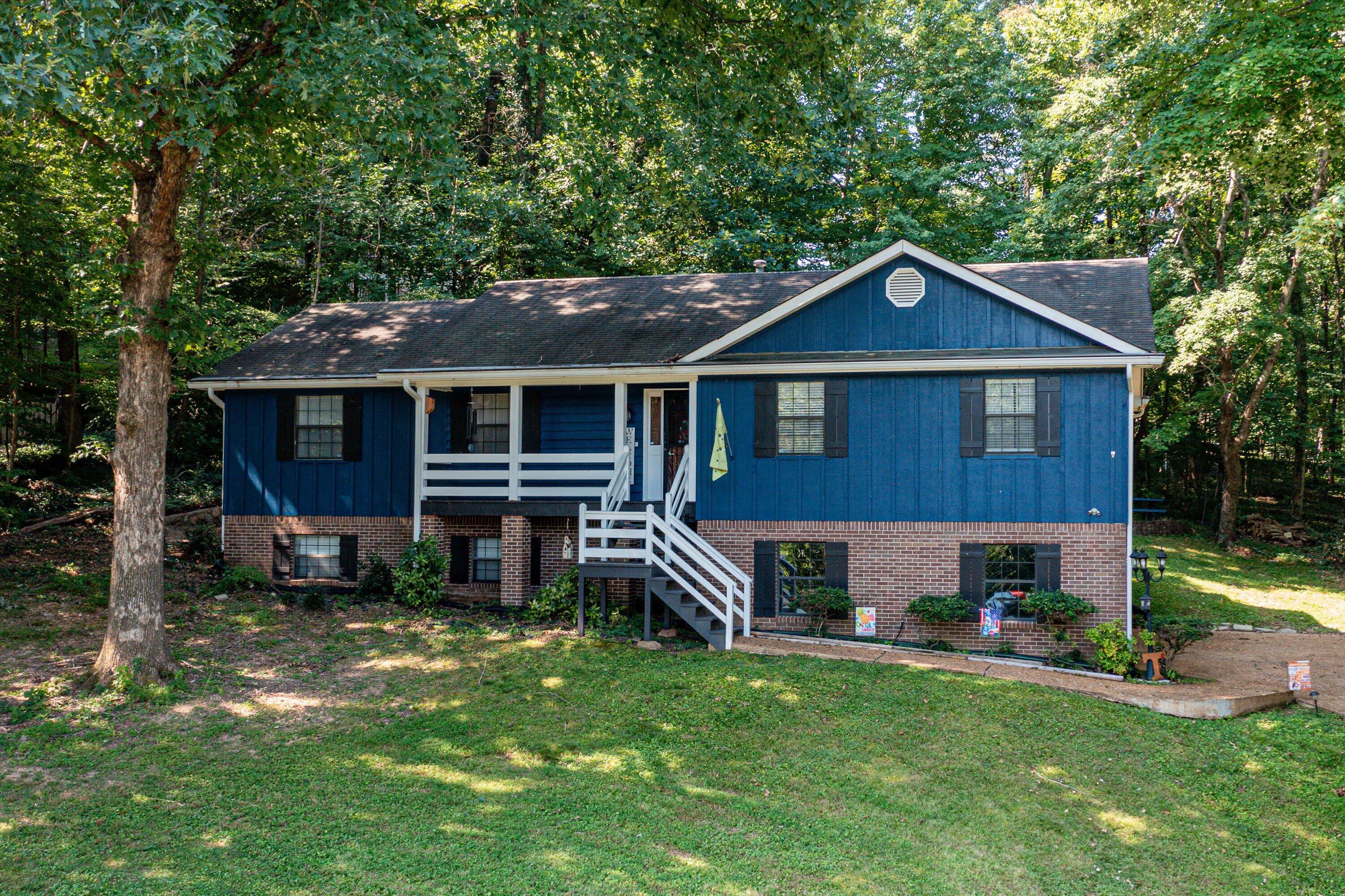 1012 Woodfern Trail