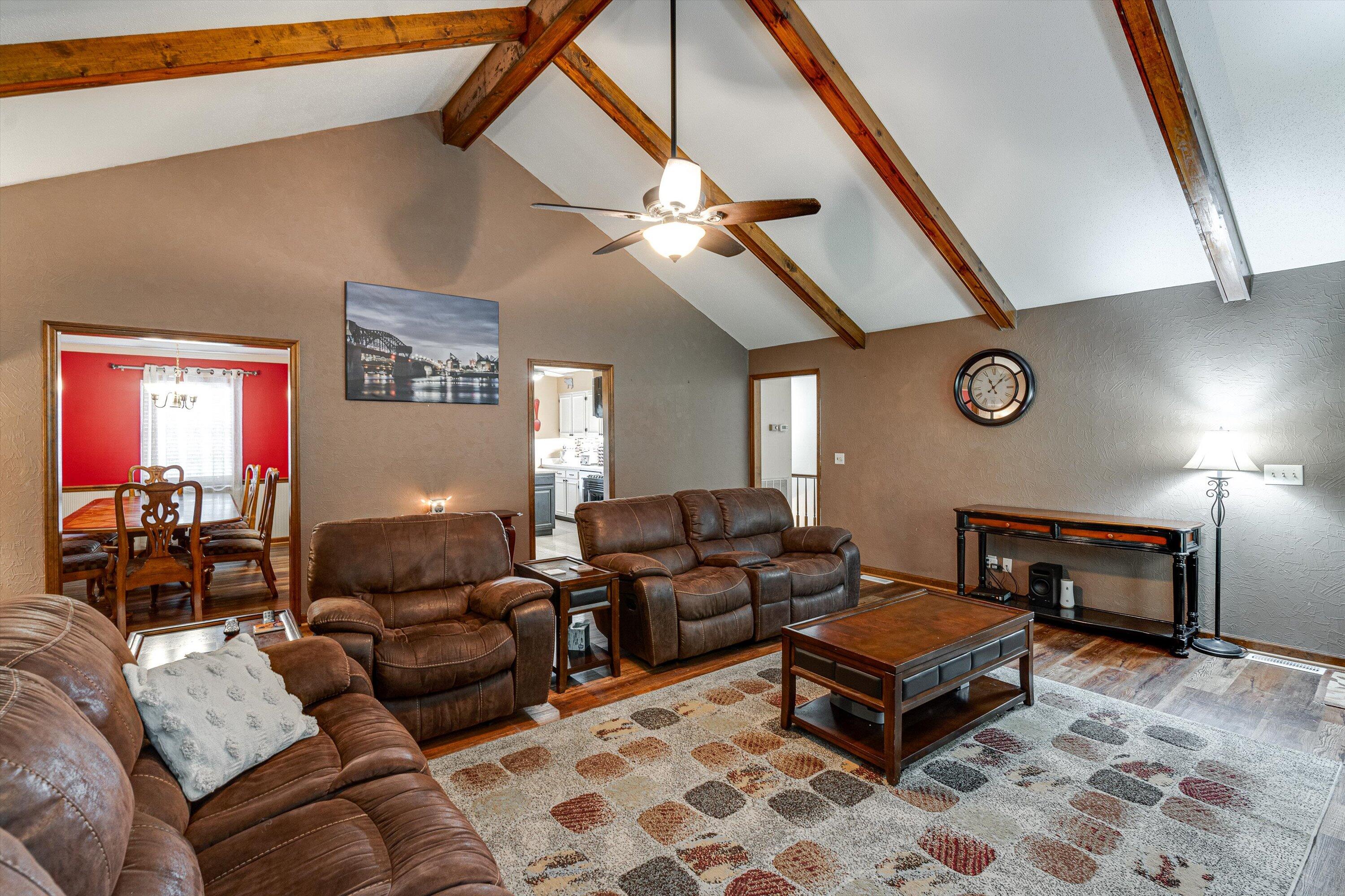 1012 Woodfern Trail
