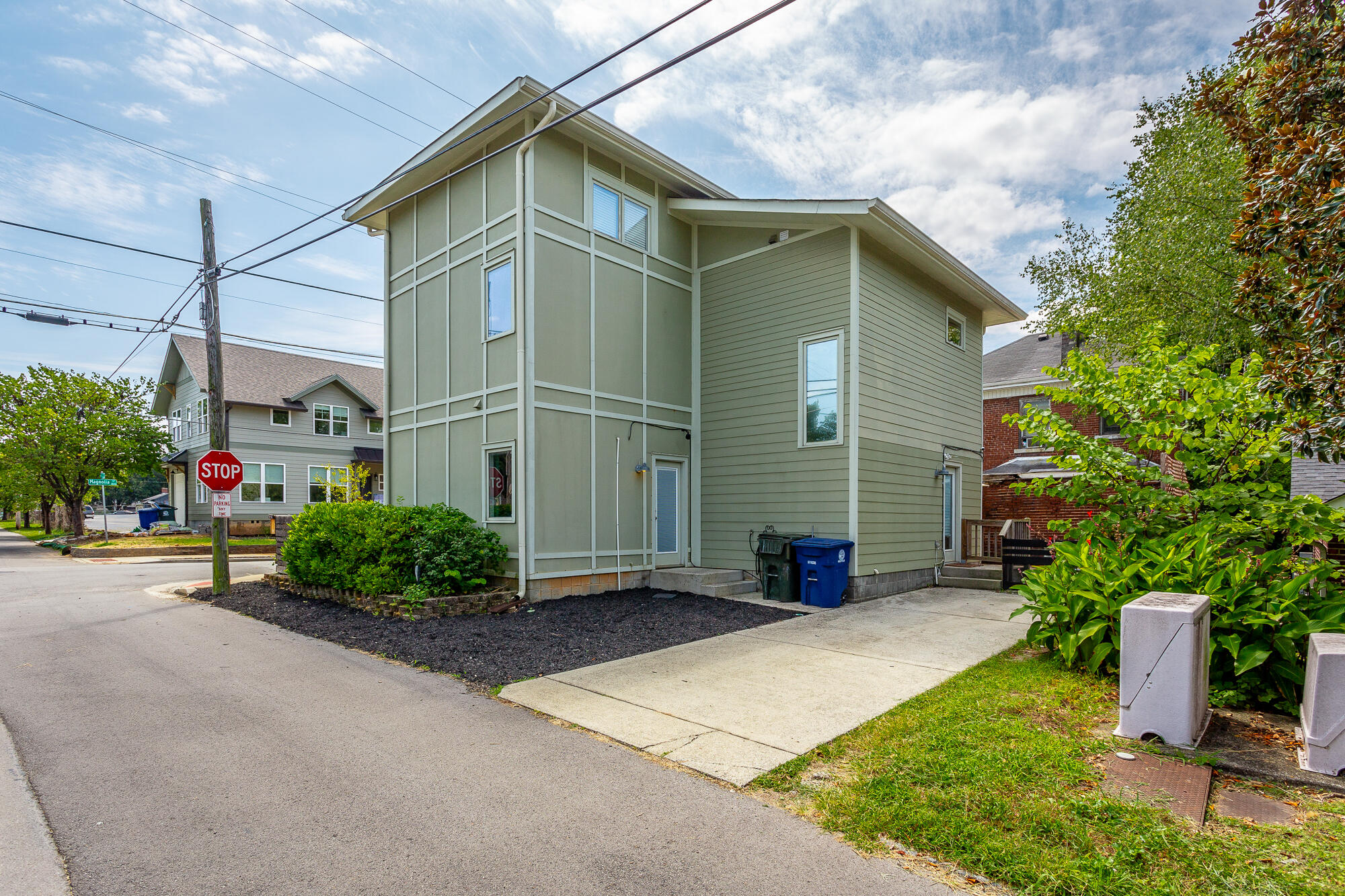 803 Magnolia Street