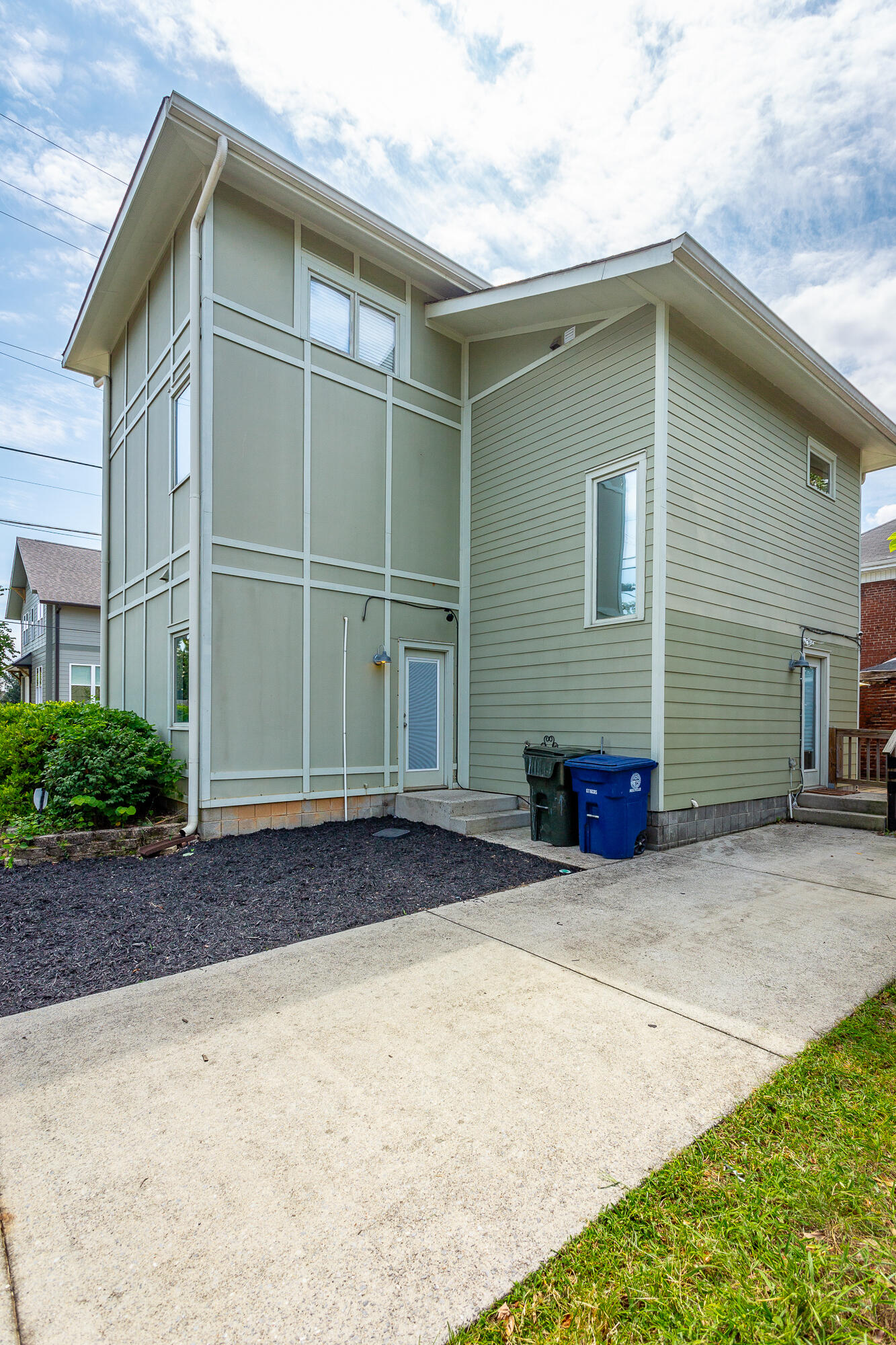 803 Magnolia Street