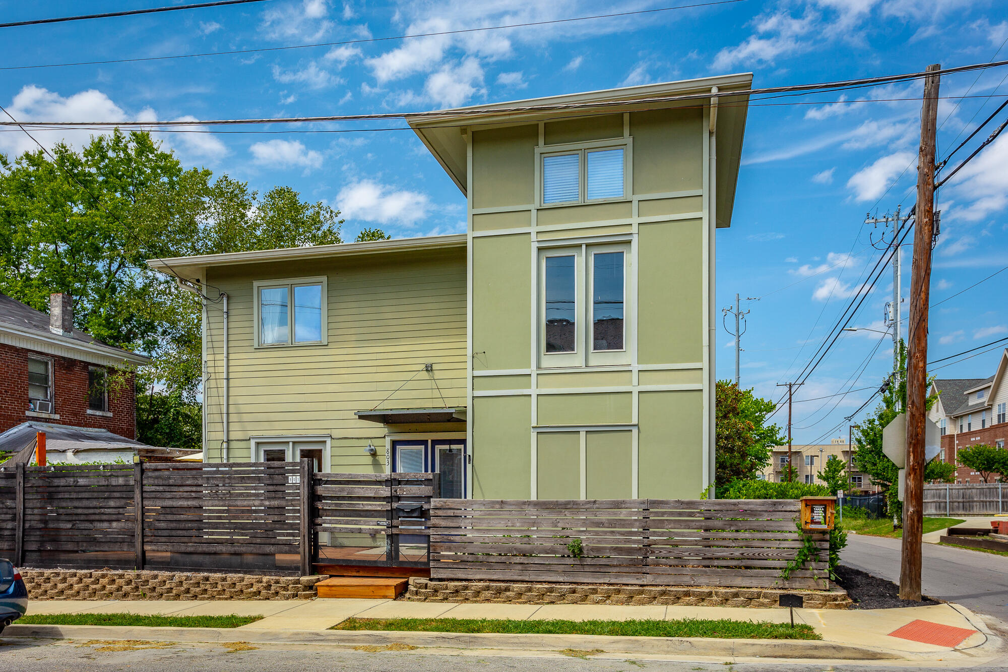 803 Magnolia Street
