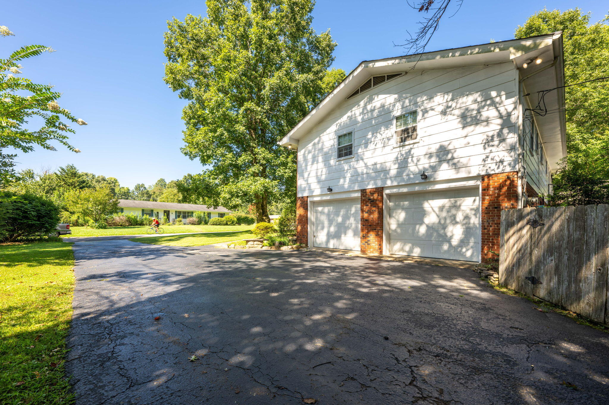 2511 Dowler Circle