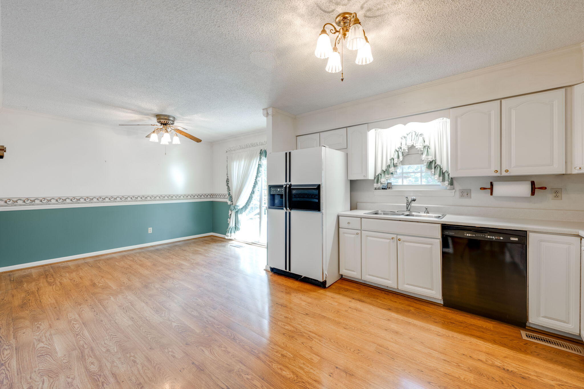 2511 Dowler Circle