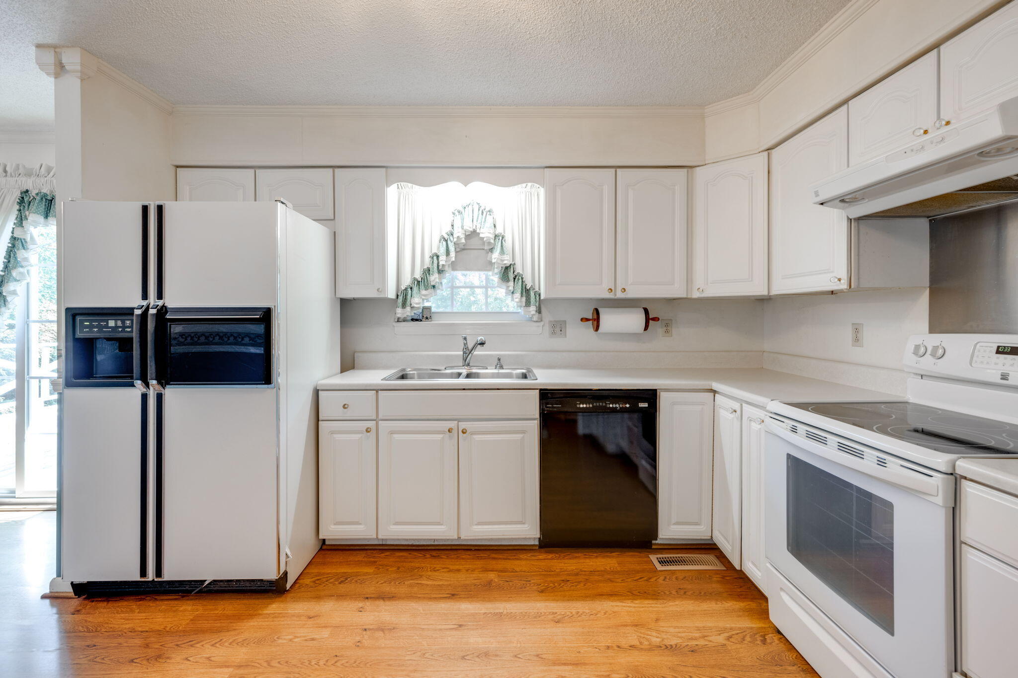2511 Dowler Circle