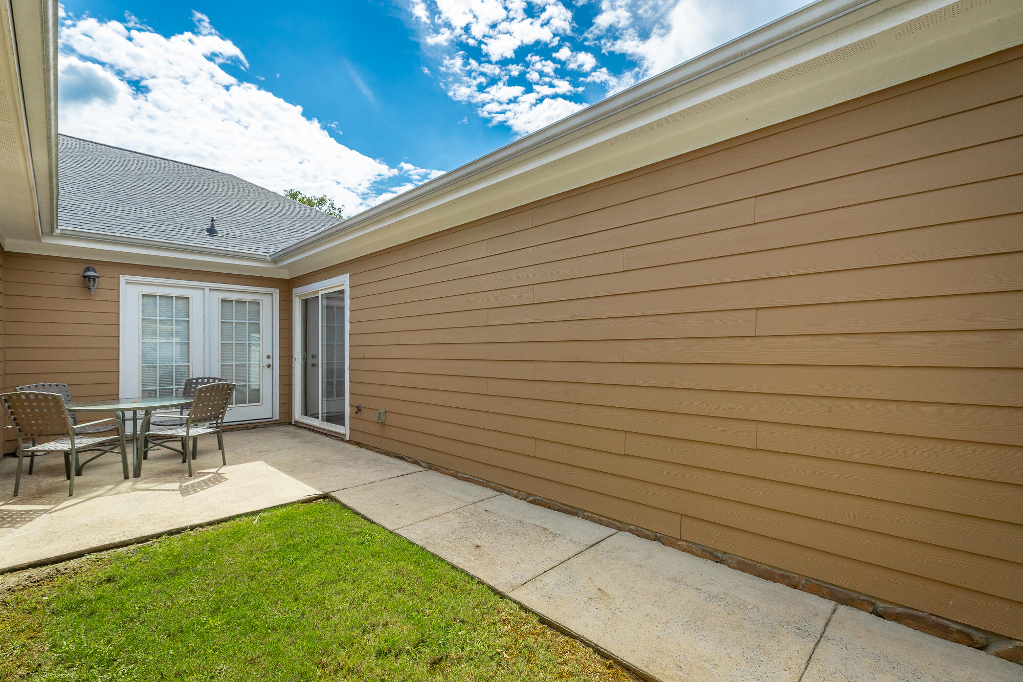 723 Callaway Court