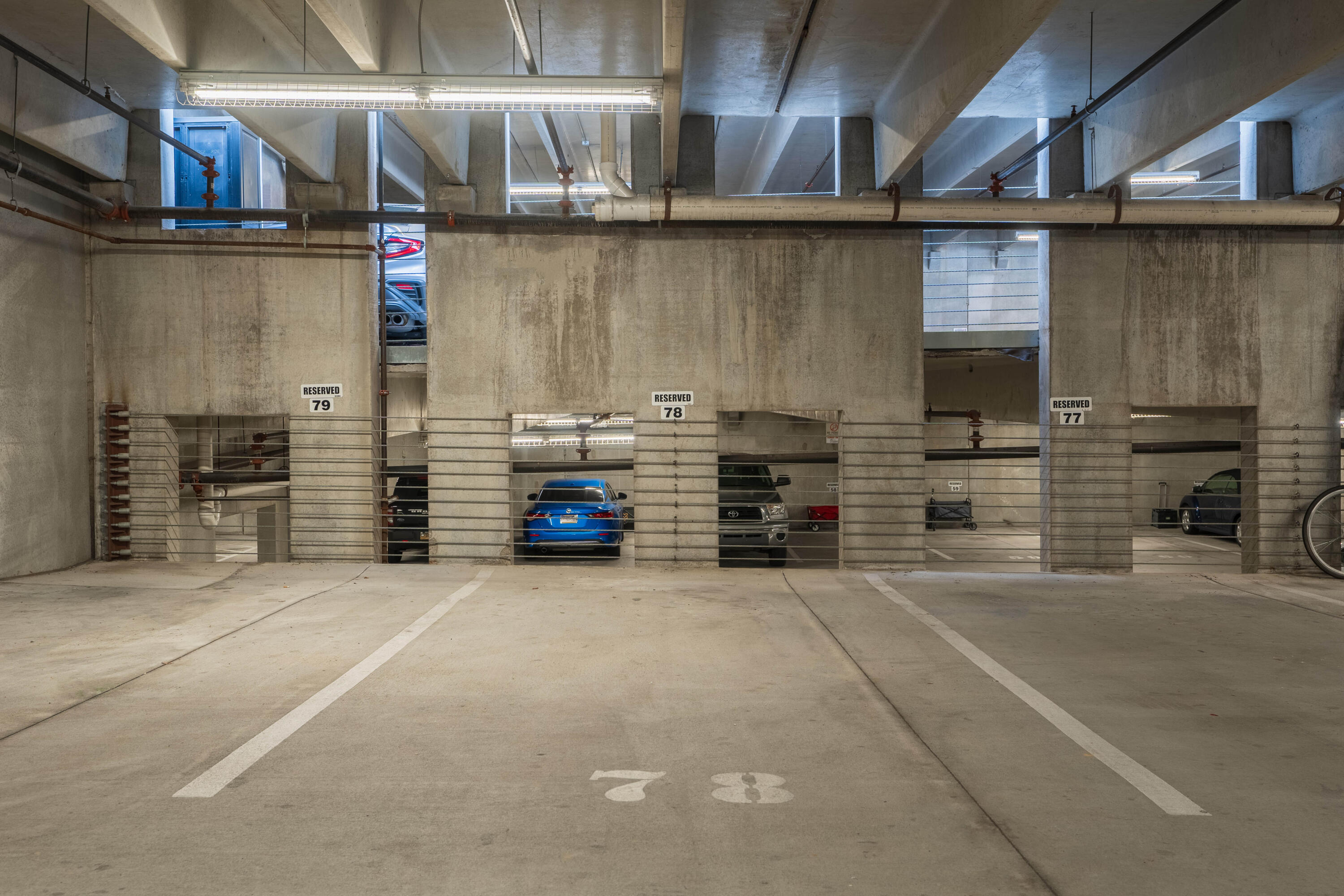 129 Walnut Street, 438