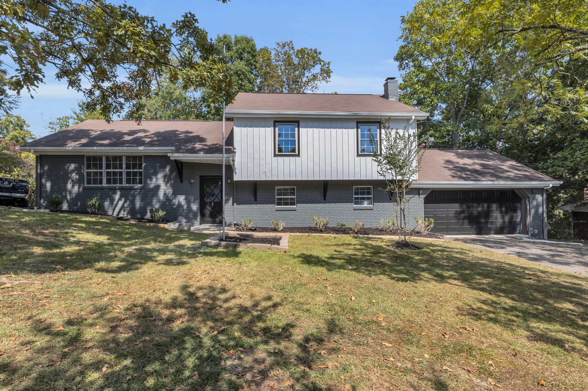 803 Brynewood Park Lane