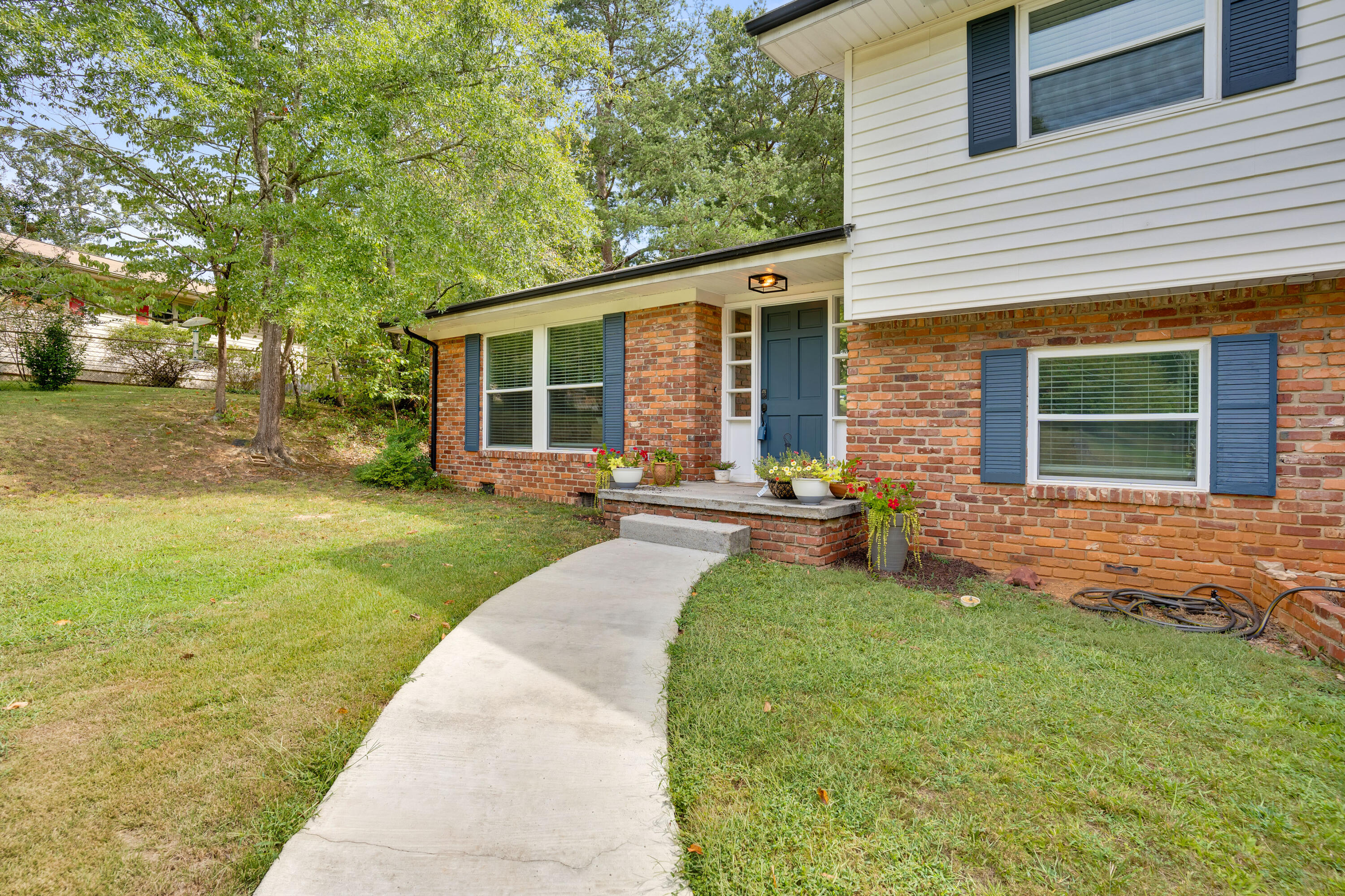 4508 Cloverdale Loop