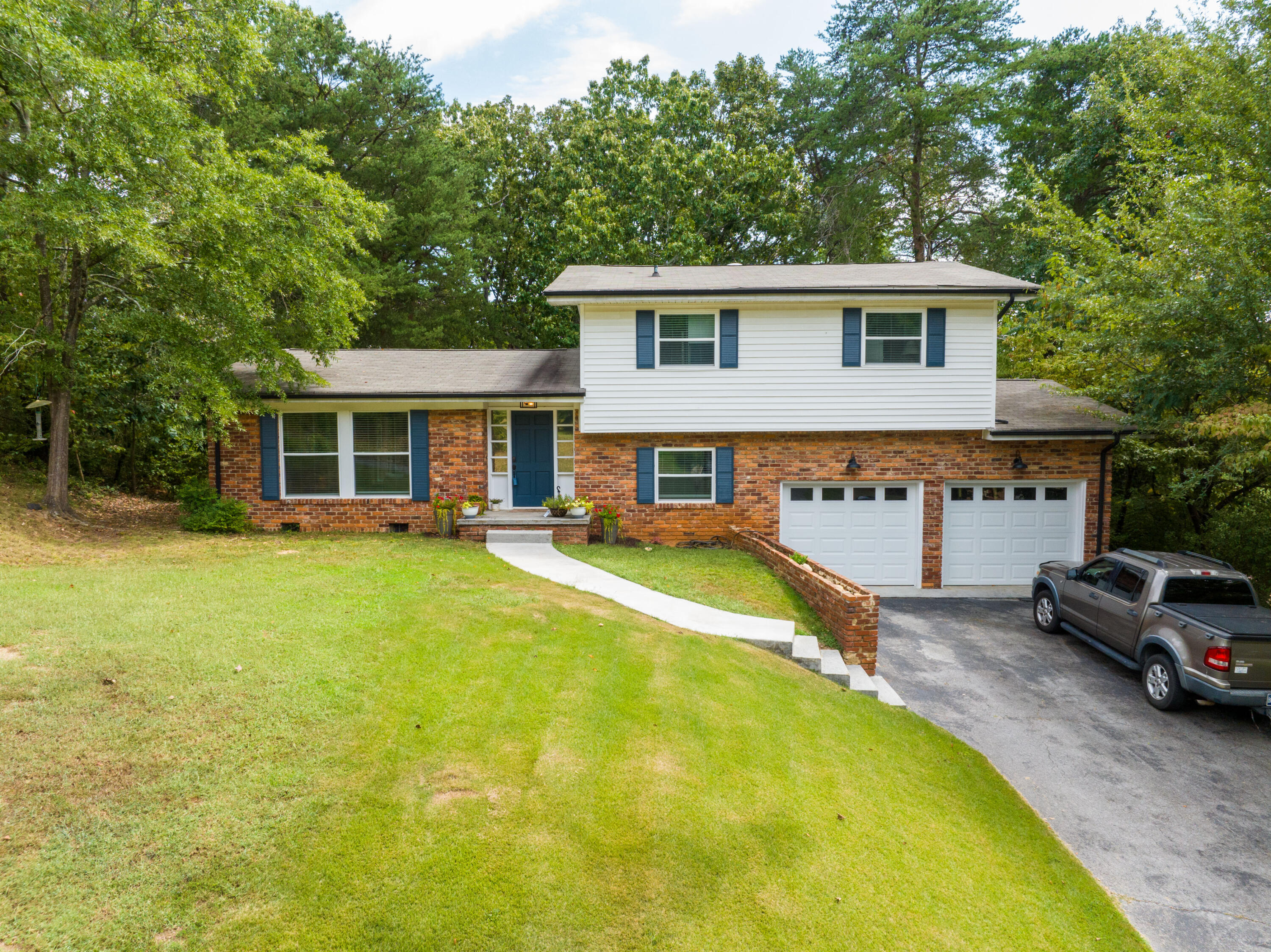 4508 Cloverdale Loop