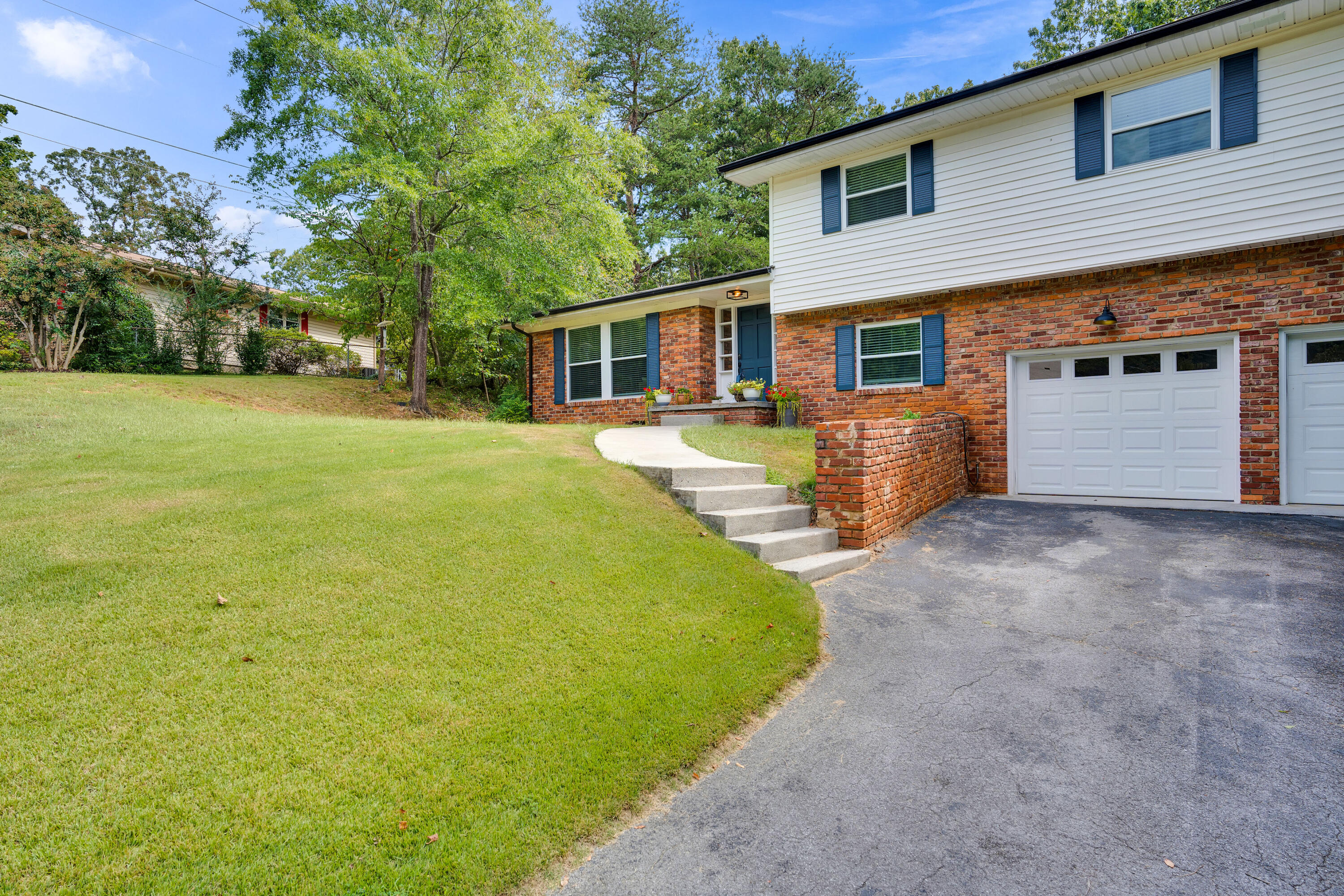 4508 Cloverdale Loop