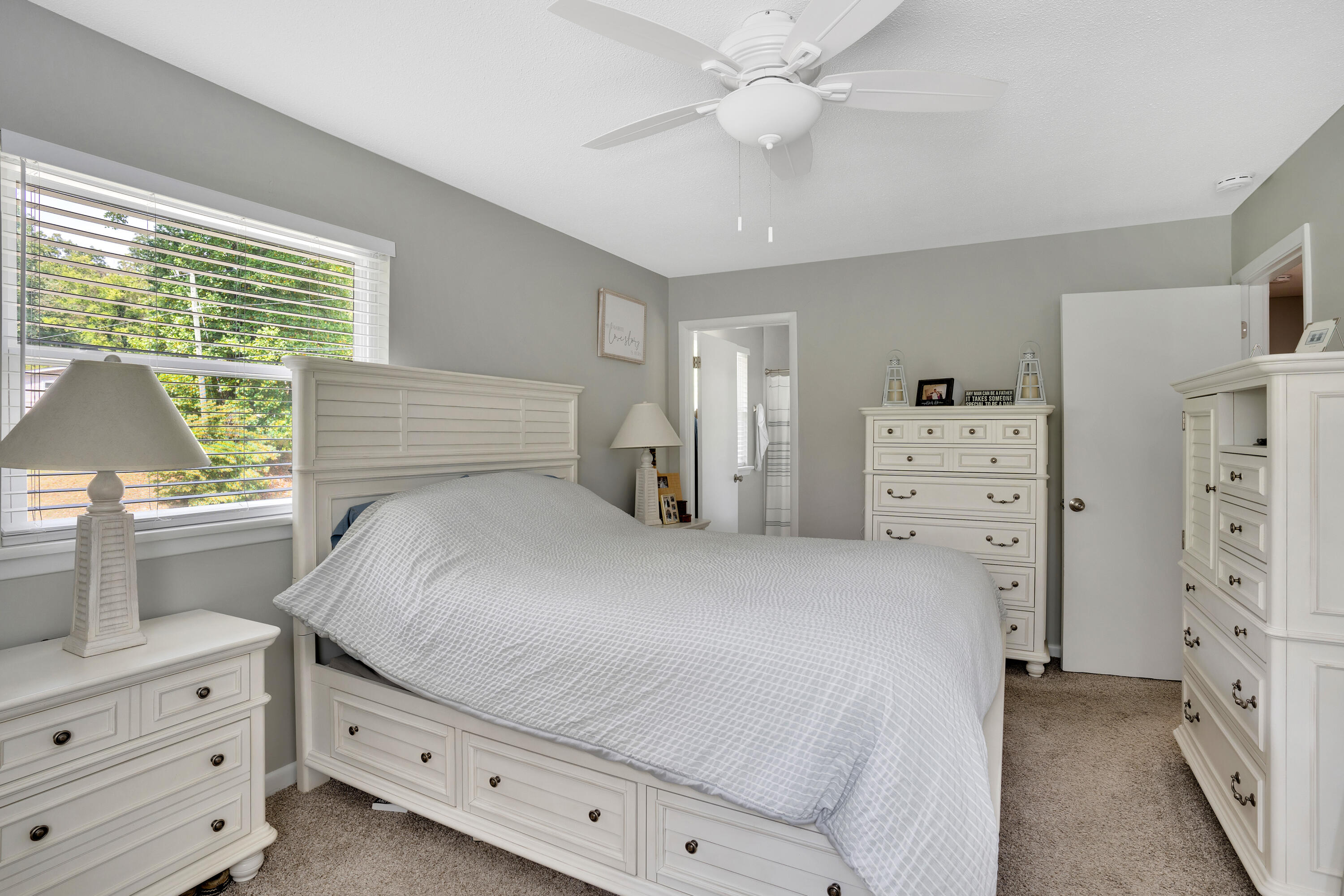 4508 Cloverdale Loop