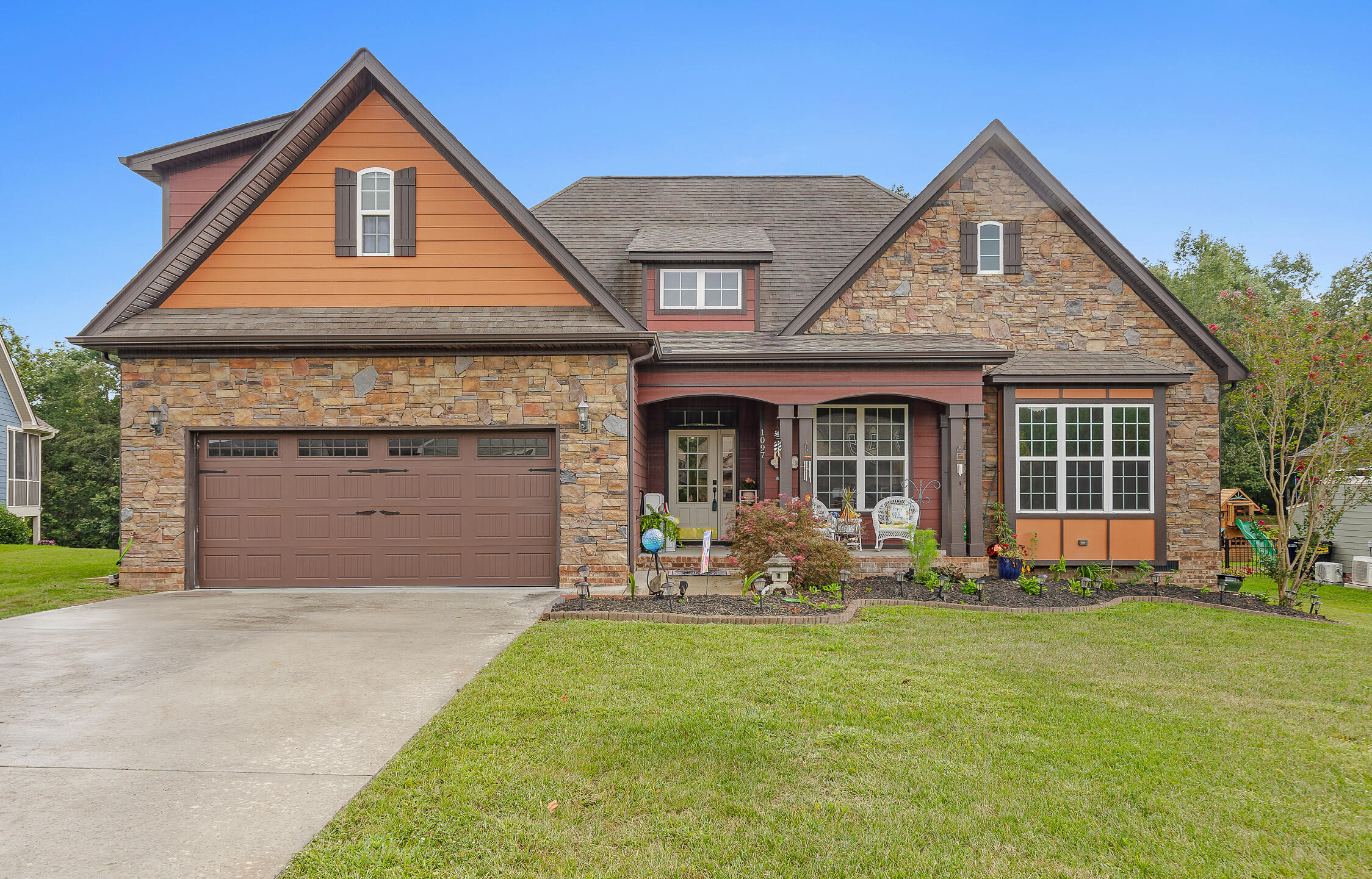 1097 Natural Way