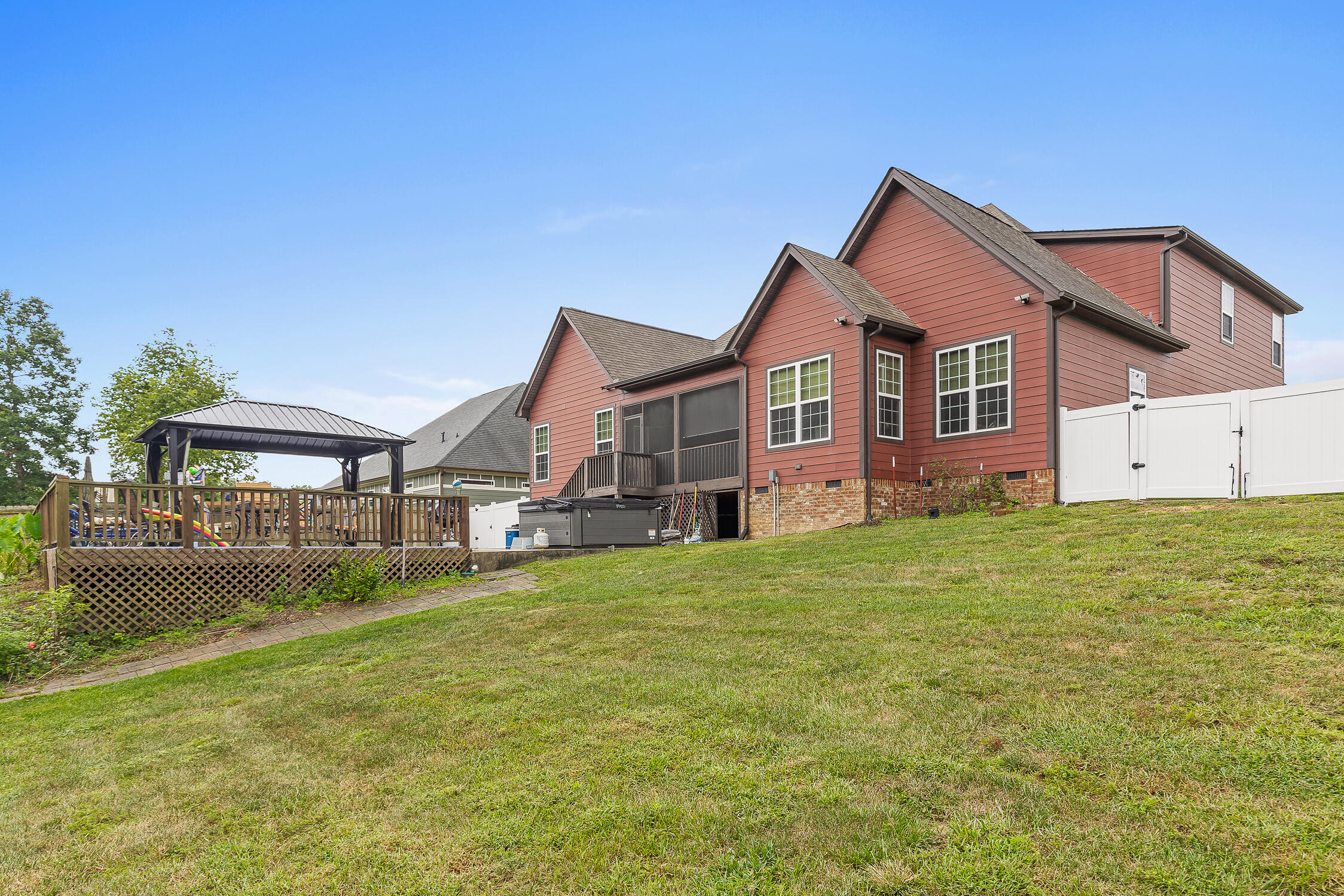 1097 Natural Way