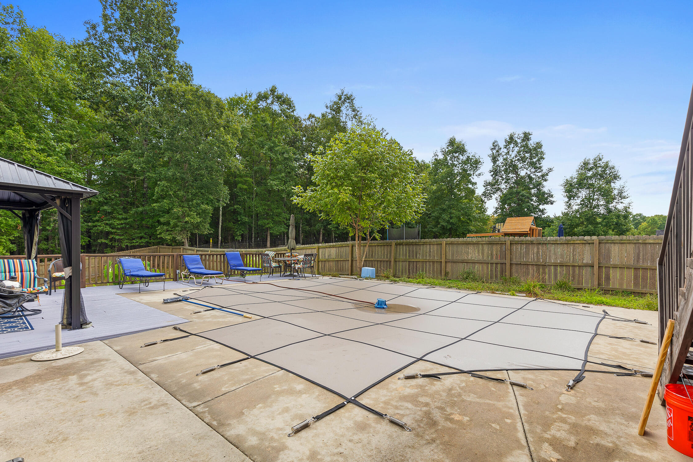 1097 Natural Way