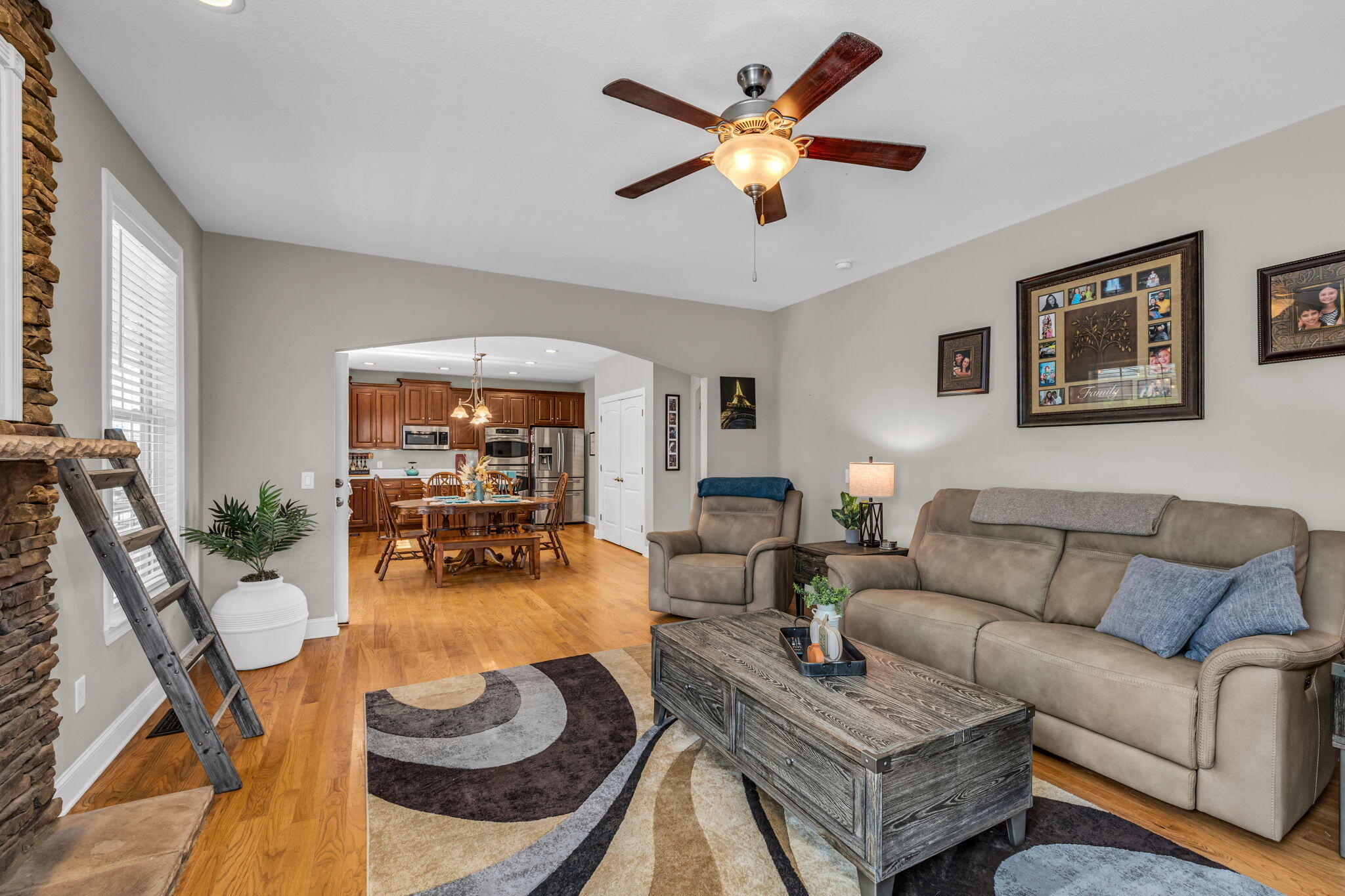 8720 Walnut Leaf Drive