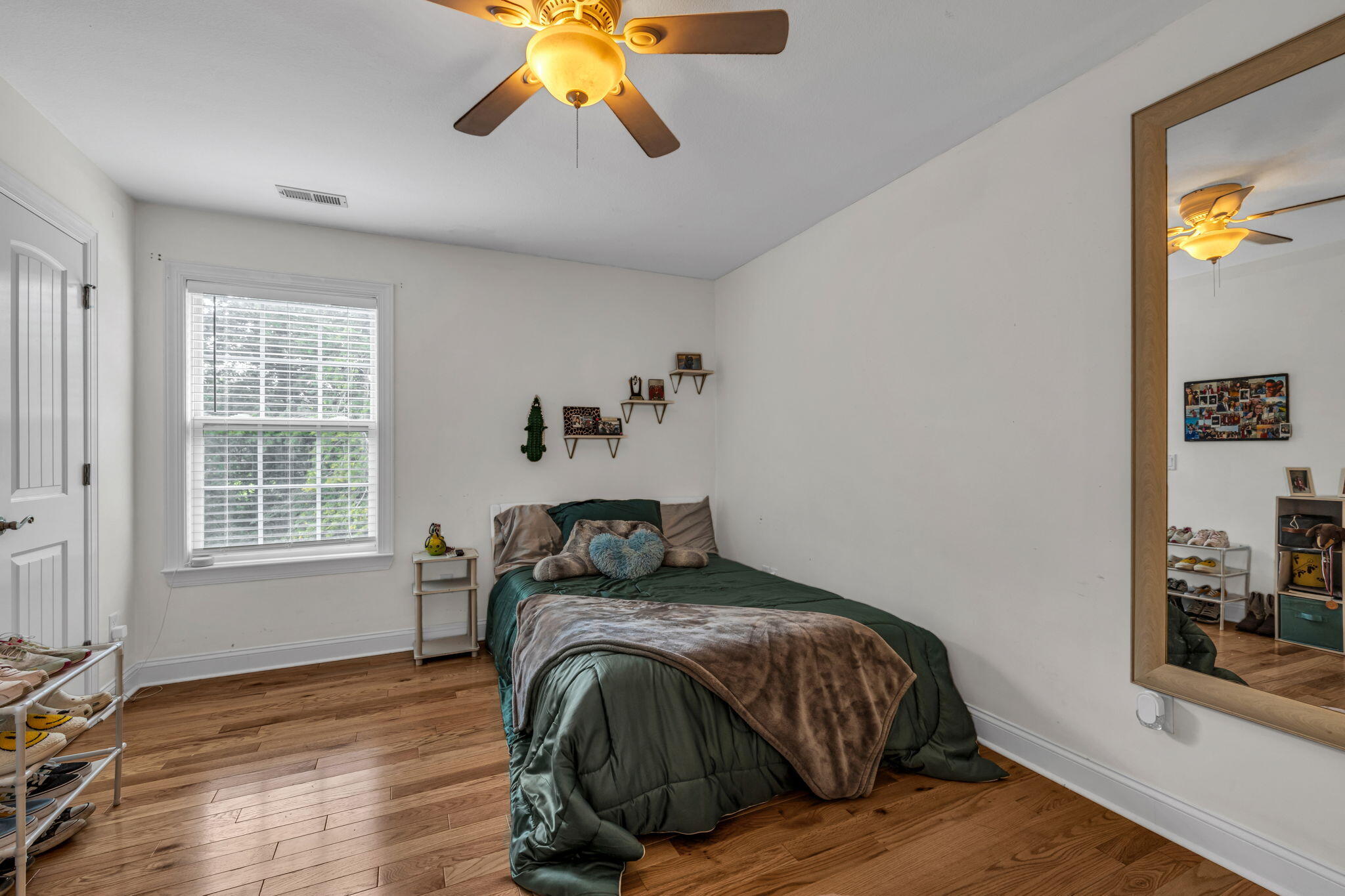 8720 Walnut Leaf Drive