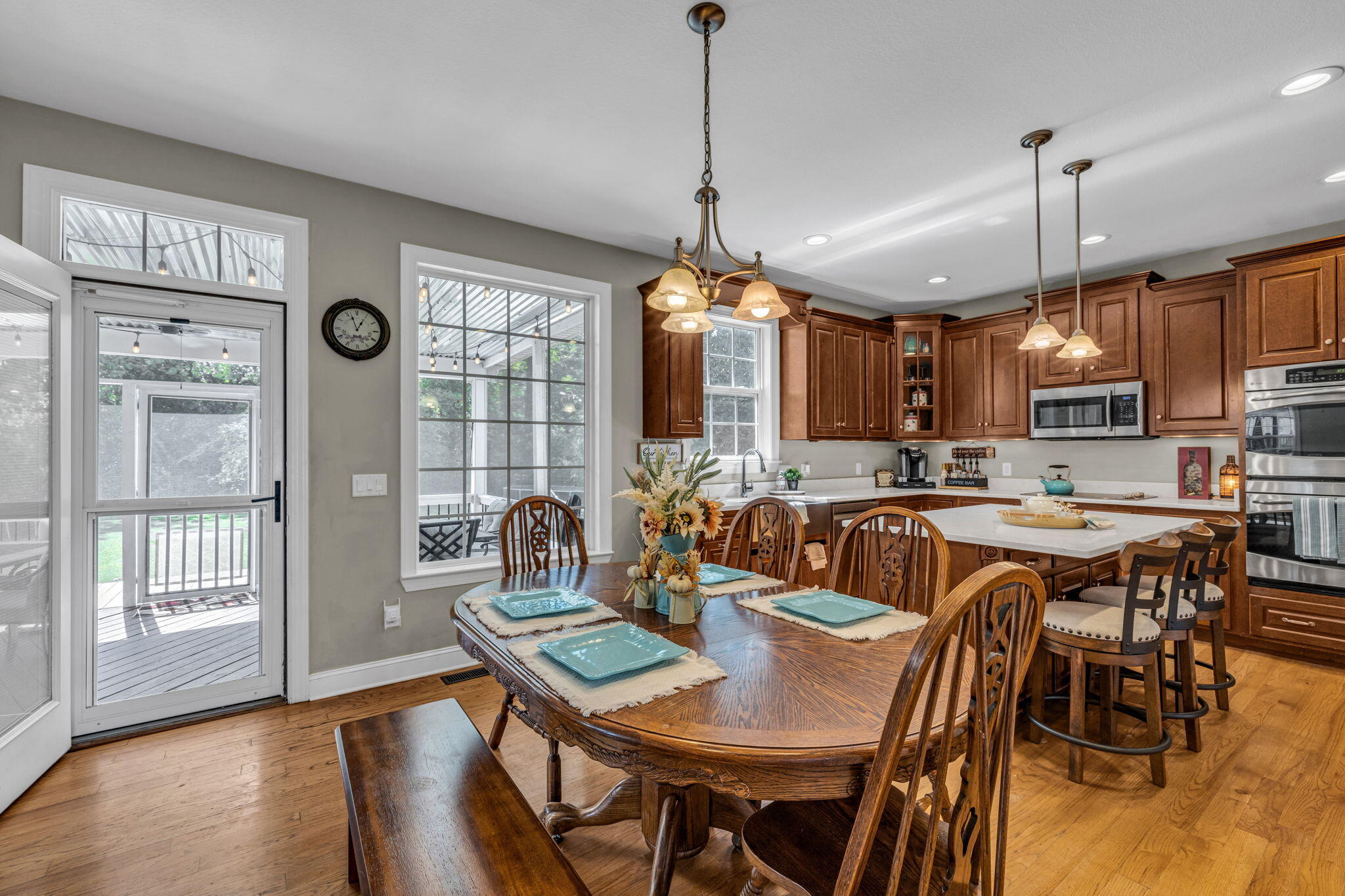 8720 Walnut Leaf Drive