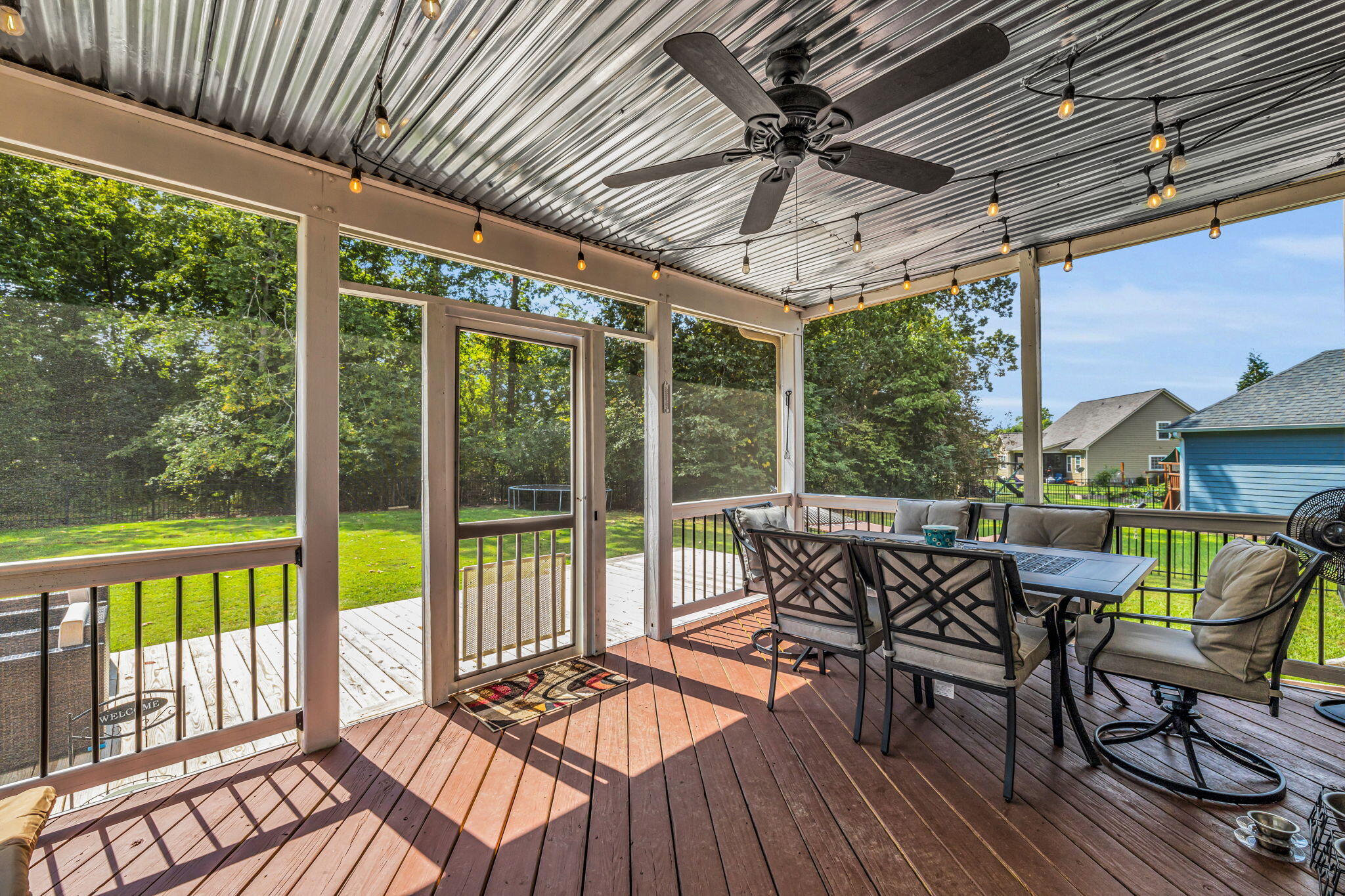 8720 Walnut Leaf Drive