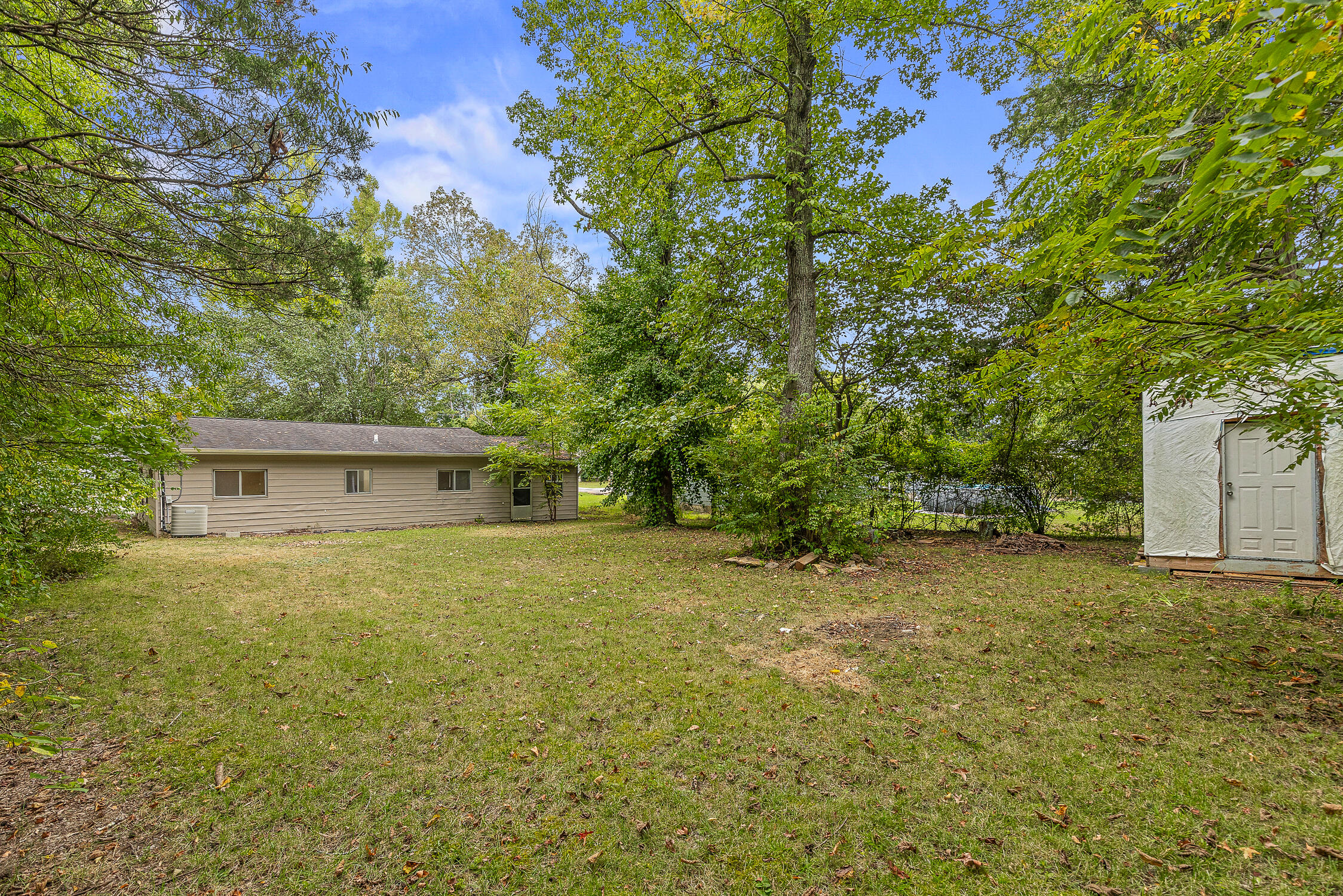 7511 John Henry Road