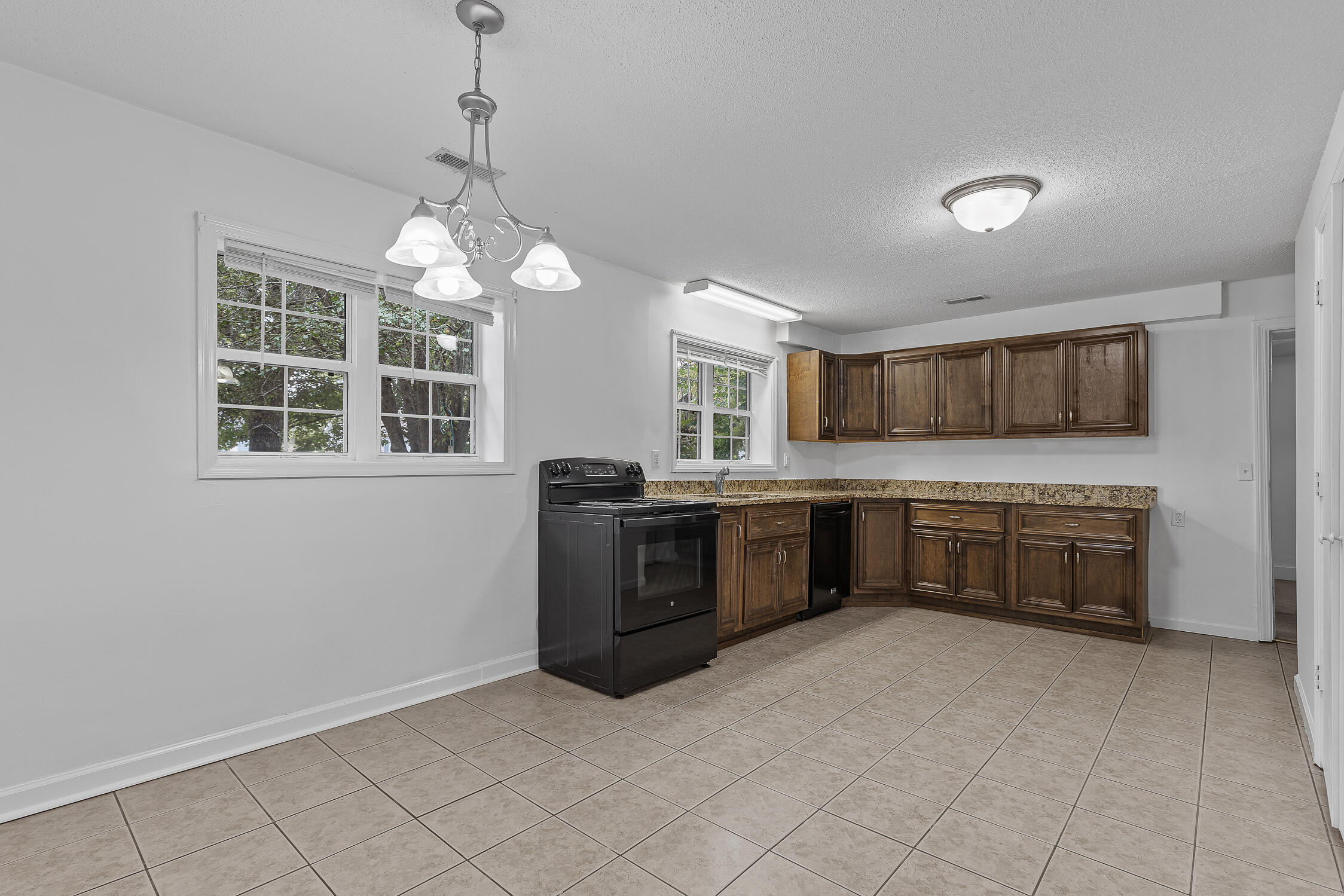 7511 John Henry Road